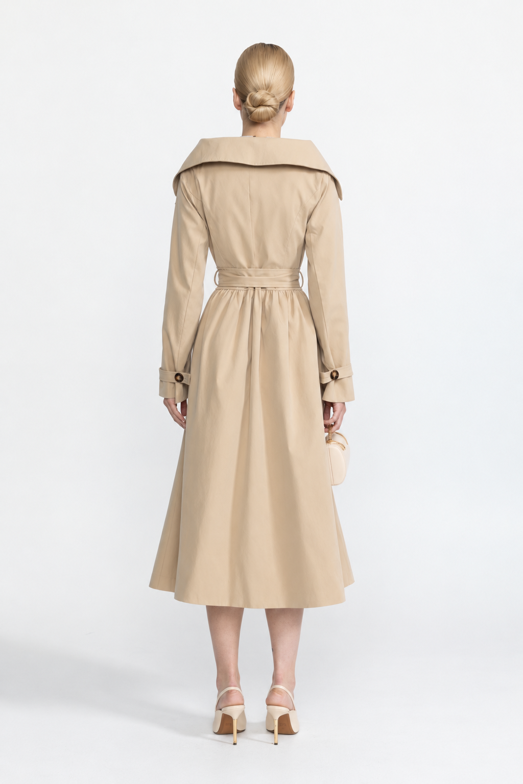 Robe trench ceinturée à col épaules dénudées - Beige