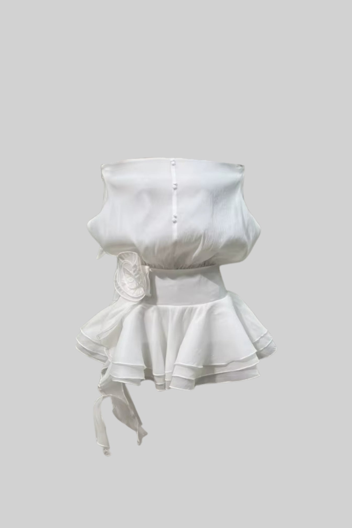 Robe mini élégante avec ourlet à basque et ornement de rosette à la taille - Blanc