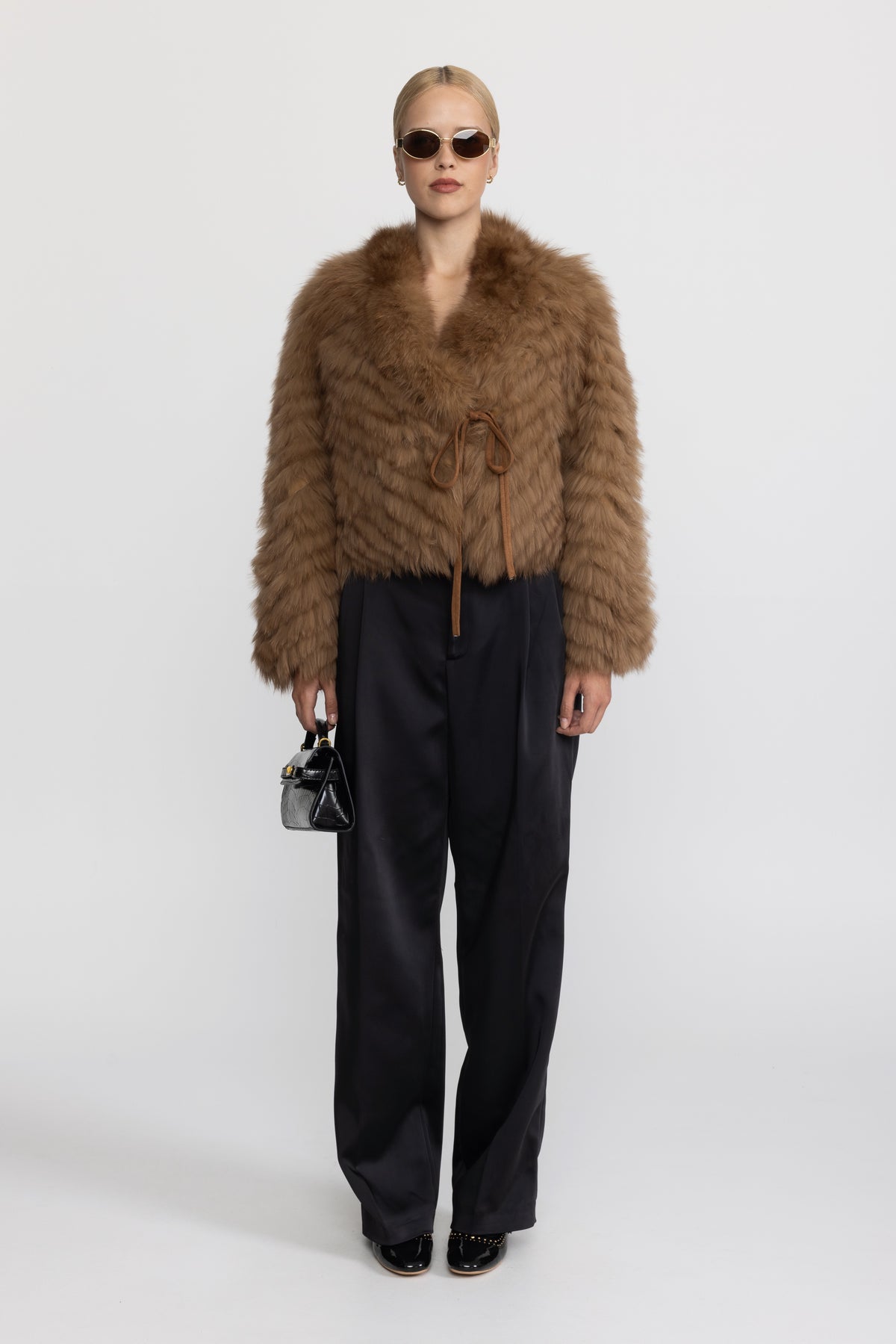 Veste courte à nouer en fourrure de renard chevron - Camel
