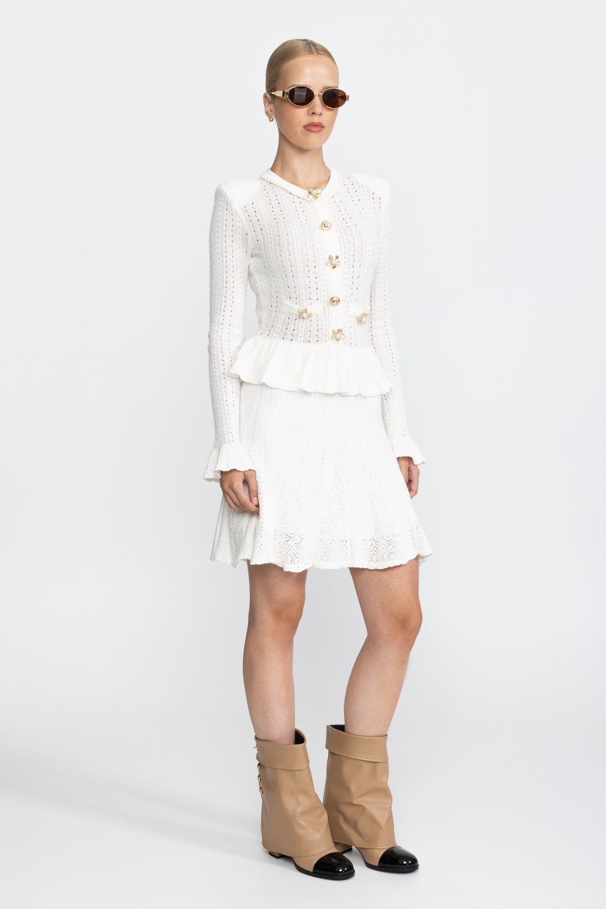 Robe mini peplum en maille pointelle à boutons fleur en perles - Blanc