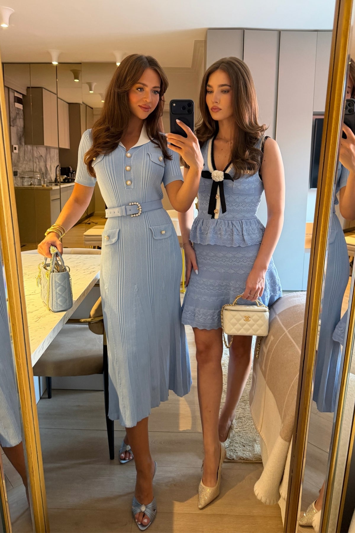 Robe courte en maille à péplum avec finitions contrastantes et nœud - Light Blue