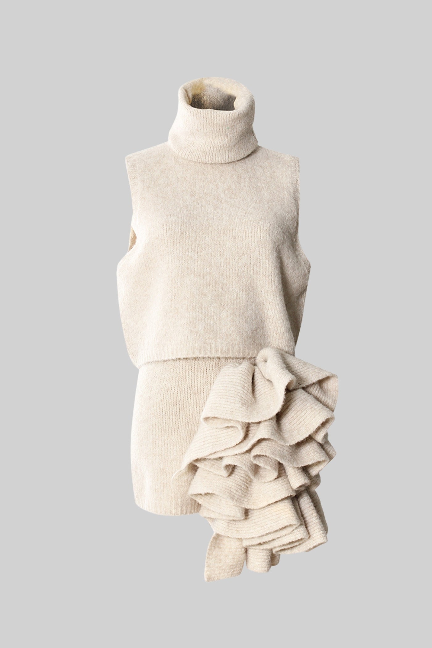 Ensemble tricoté trois pièces avec détails volumineux sculpturaux - Beige