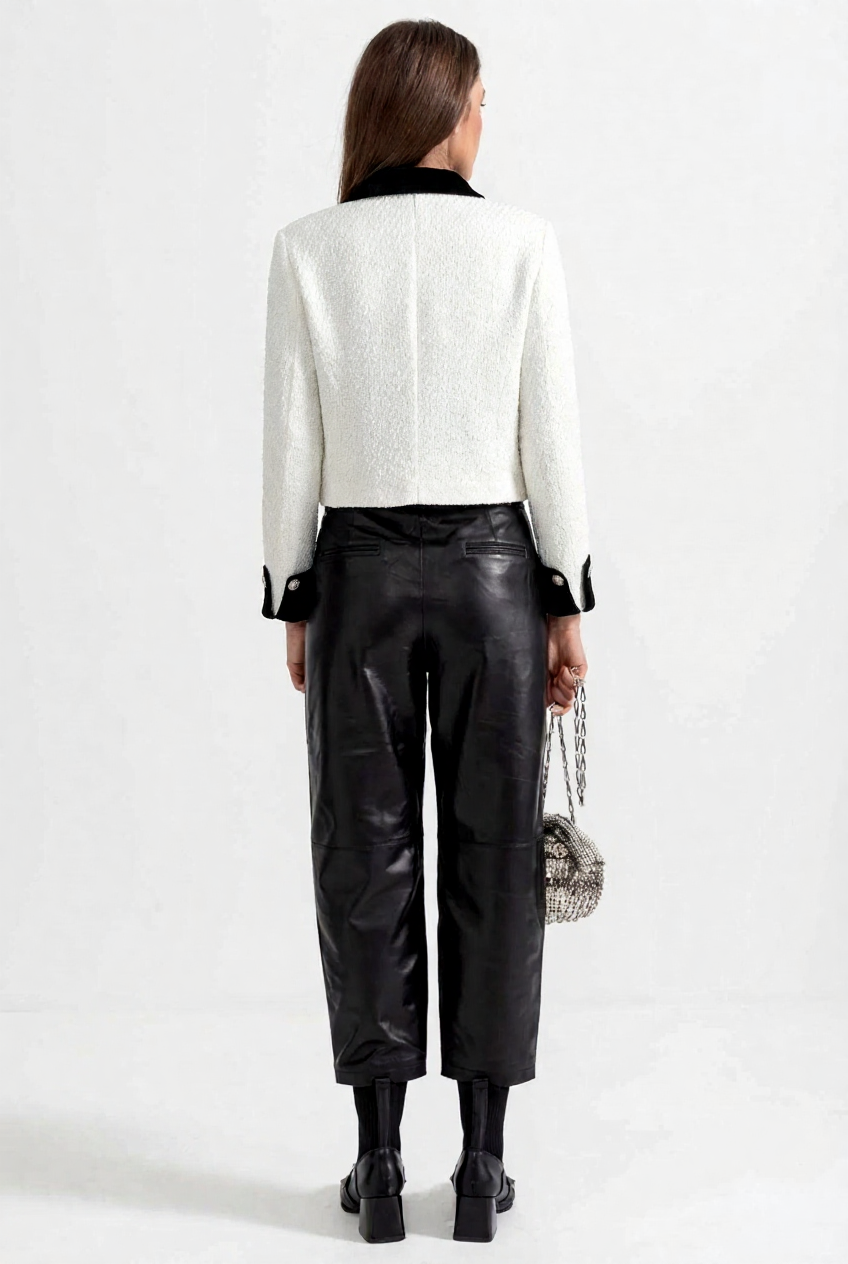 Blazer en tweed avec éléments contrastants et accent nœud métallique - Blanc