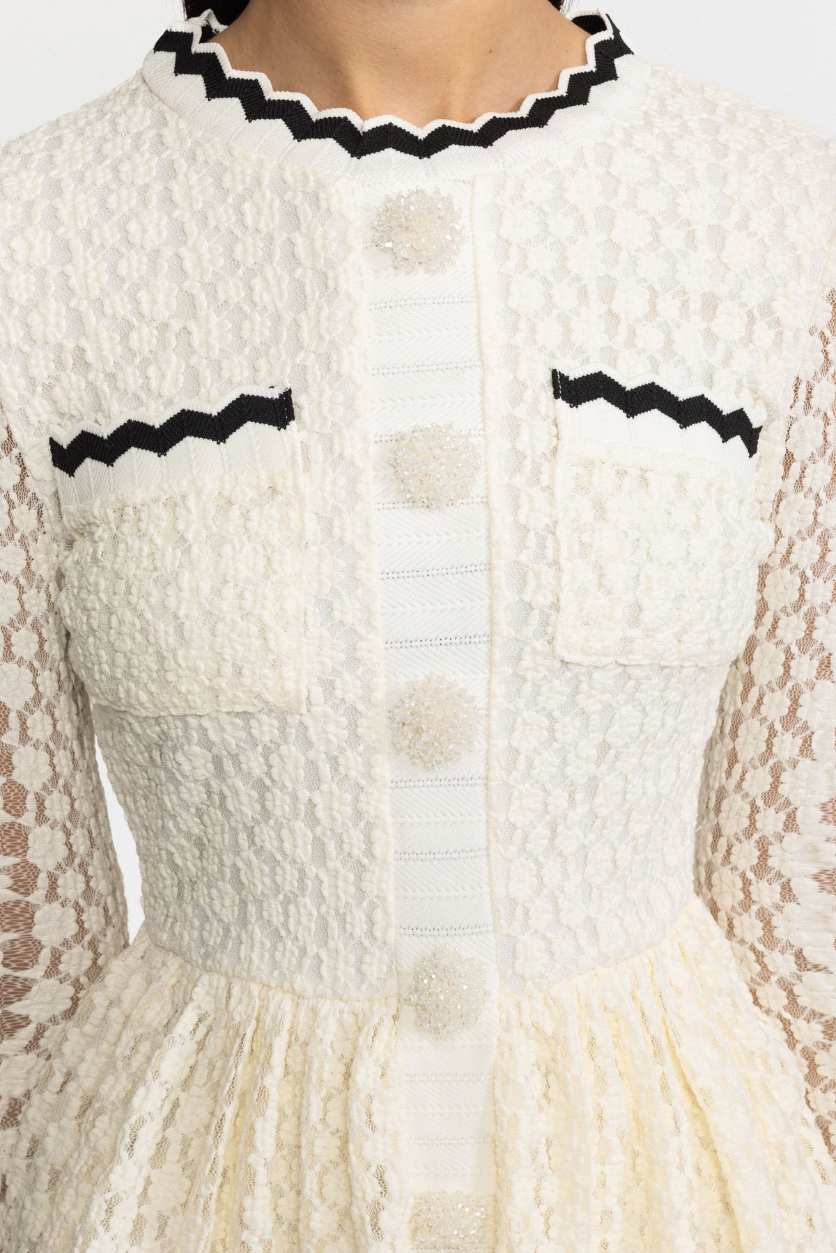 Robe midi en maille crochet à basque avec finitions croquet - blanc cassé