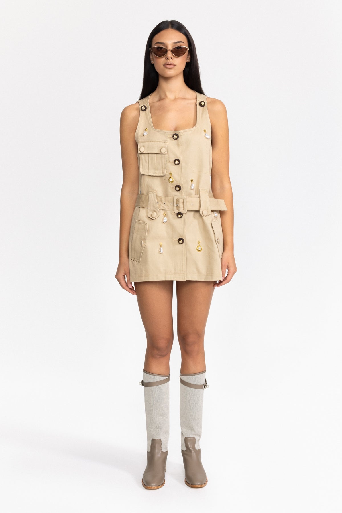 Mini-robe utilitaire en coton à charm perle - kaki