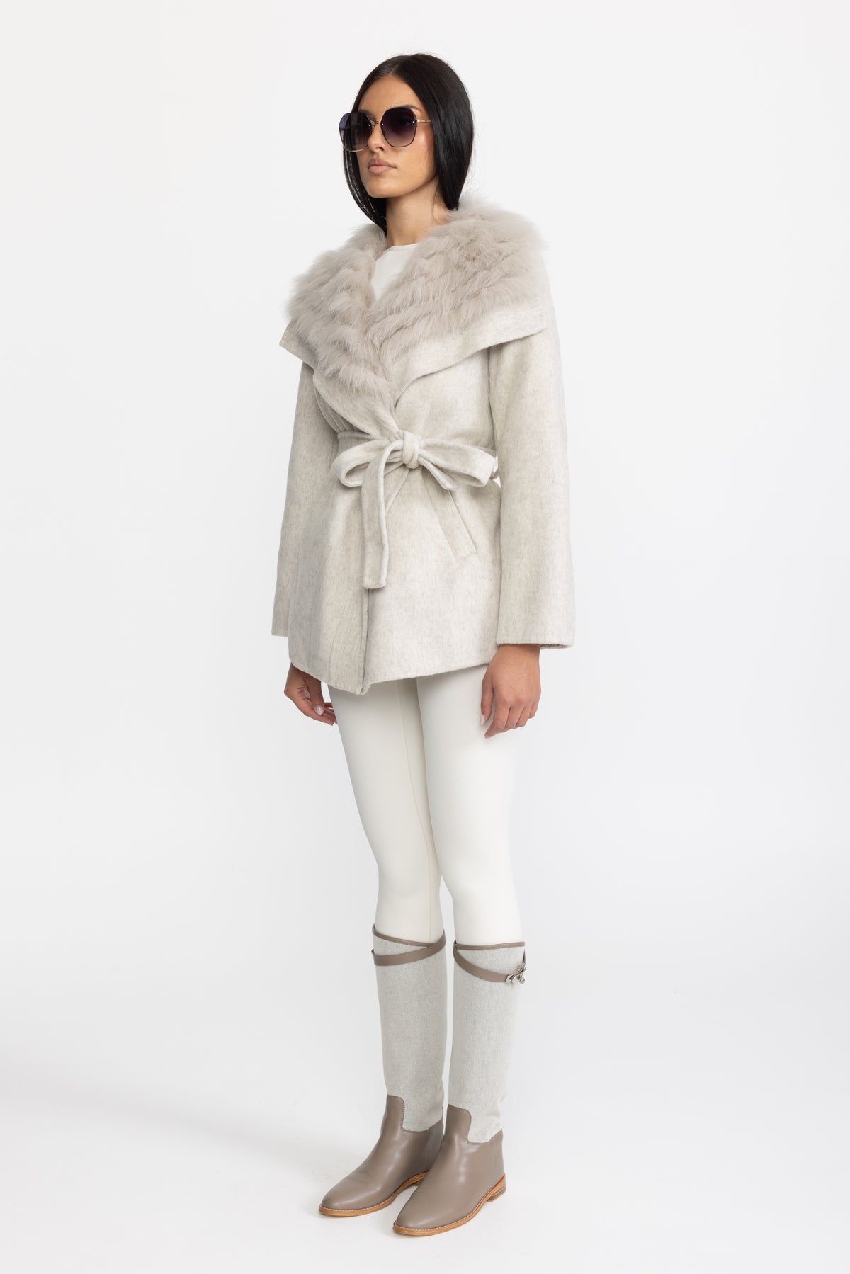 Wool Coat with Oversized Fur Collar And Belt - Light Grey