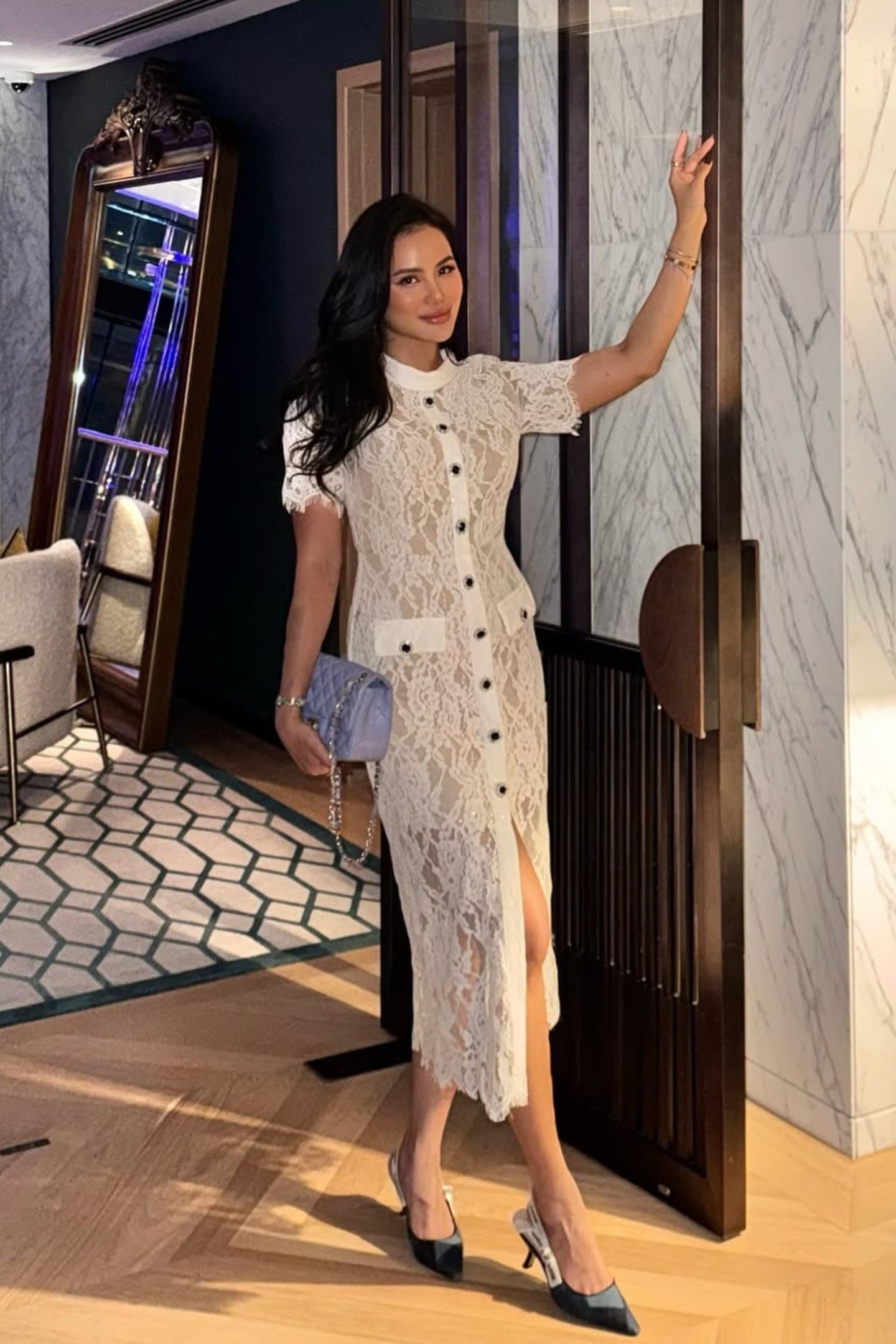 Robe élégante à manches courtes en dentelle avec ceinture assortie à la taille - Blanc