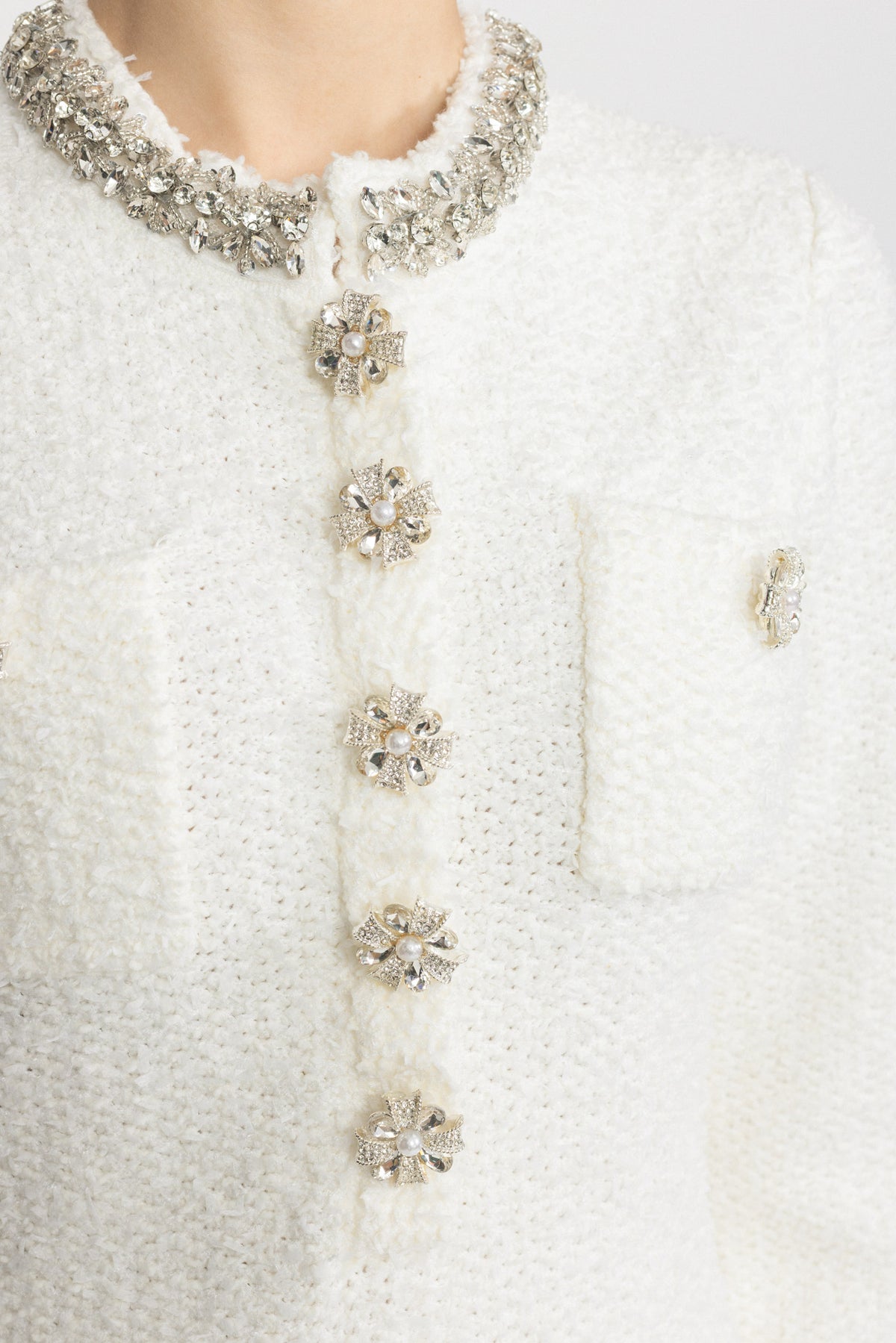 Robe mini en maille bouclée à col orné de cristaux - Blanc