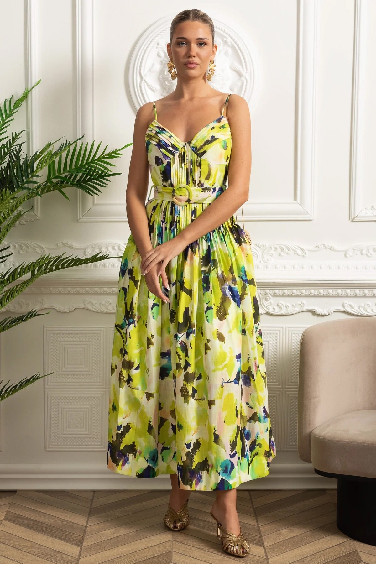 Robe midi plissée à bustier ceinturée avec bretelles spaghetti - Jaune