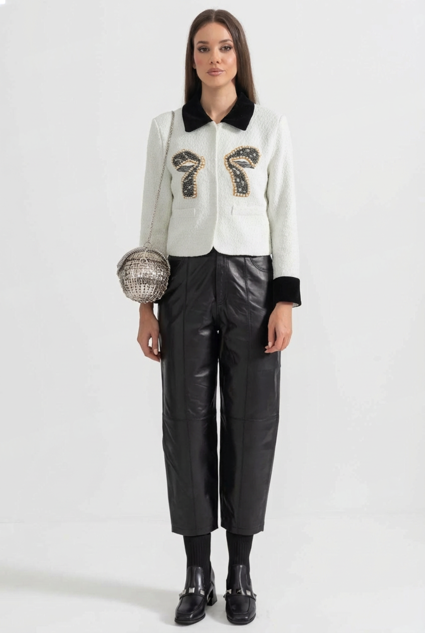 Blazer en tweed avec éléments contrastants et accent nœud métallique - Blanc