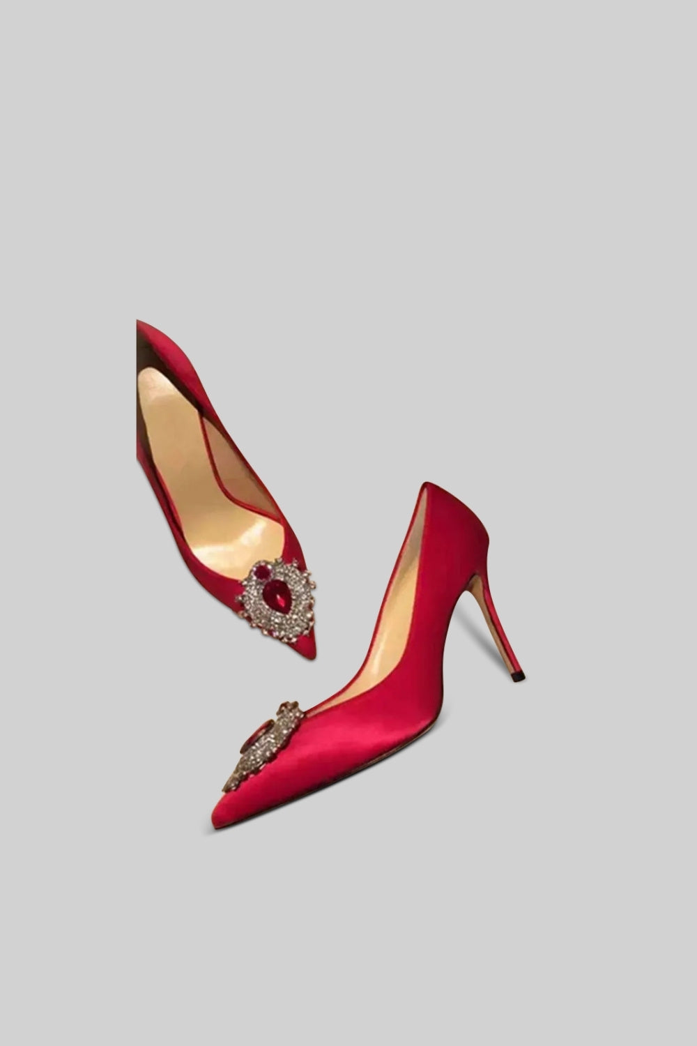 Escarpin en satin avec détail diamant - Rouge