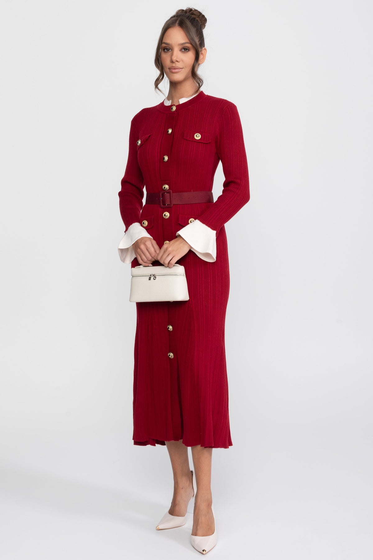 Robe midi en maille côtelée ceinturée avec poignets et col blancs - Burgundy