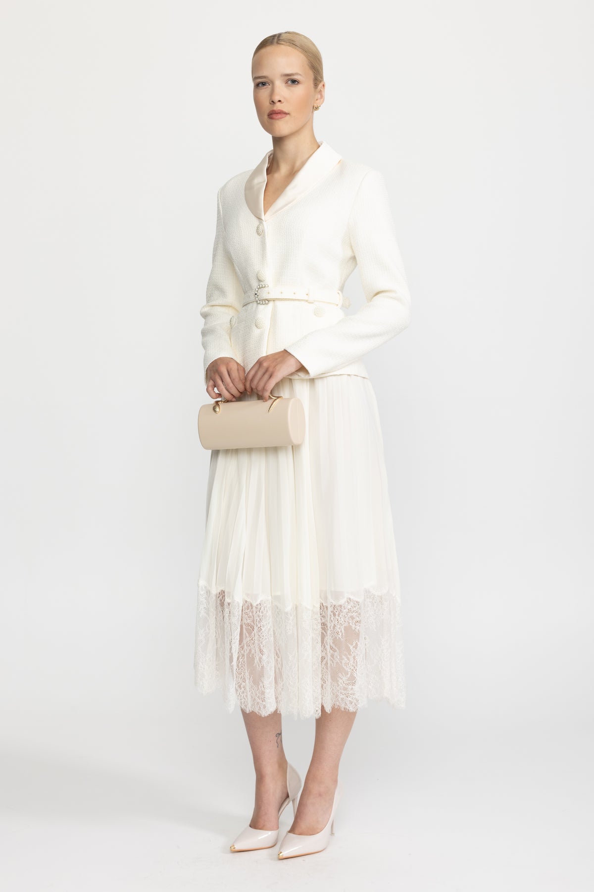Robe veste en tweed à col satin et jupe plissée en dentelle - Ivoire