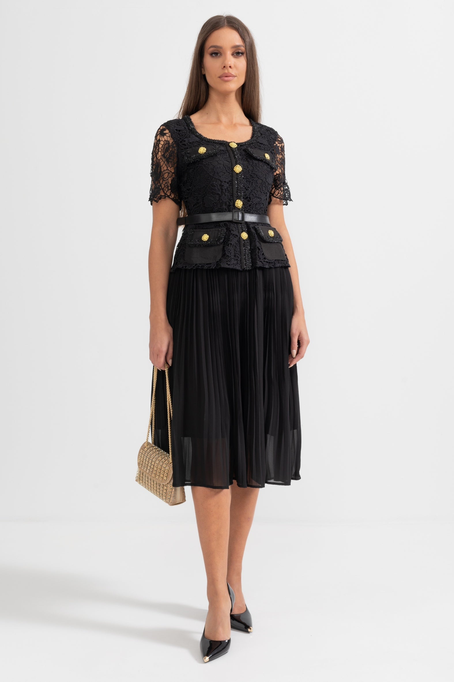Robe élégante à manches courtes avec haut en dentelle et jupe évasée - Noir