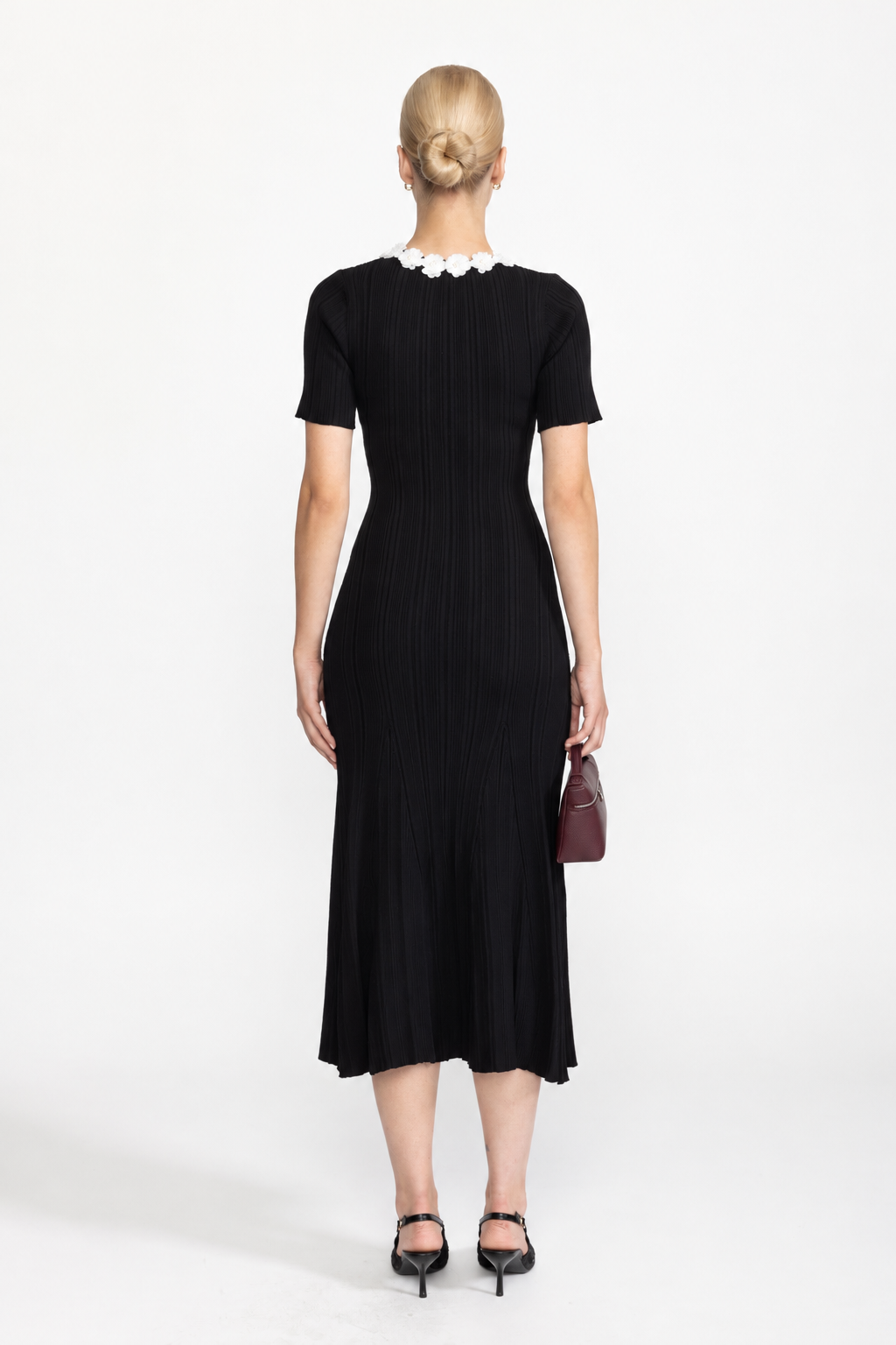 Robe midi en maille côtelée à fleurs appliquées - Noir