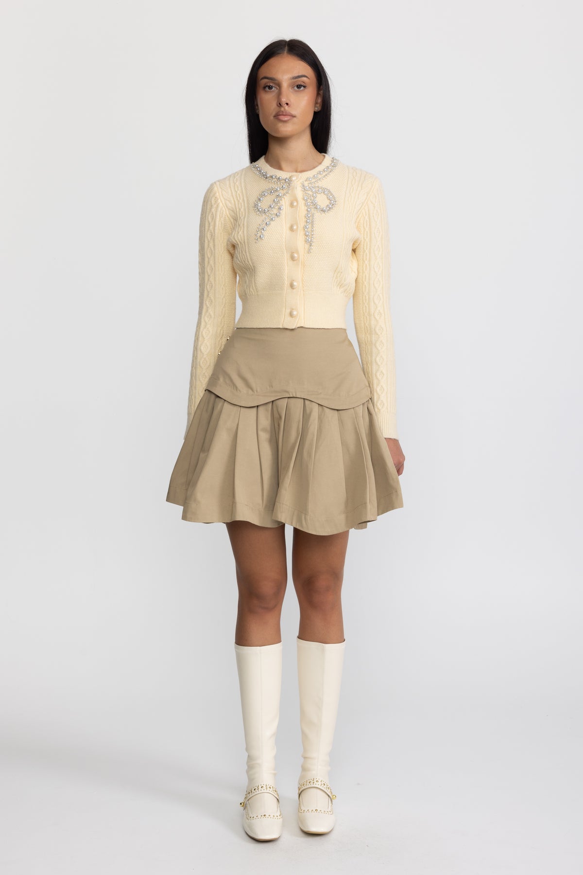 Cardigan en maille torsadée orné d’un nœud perlé - Jaune