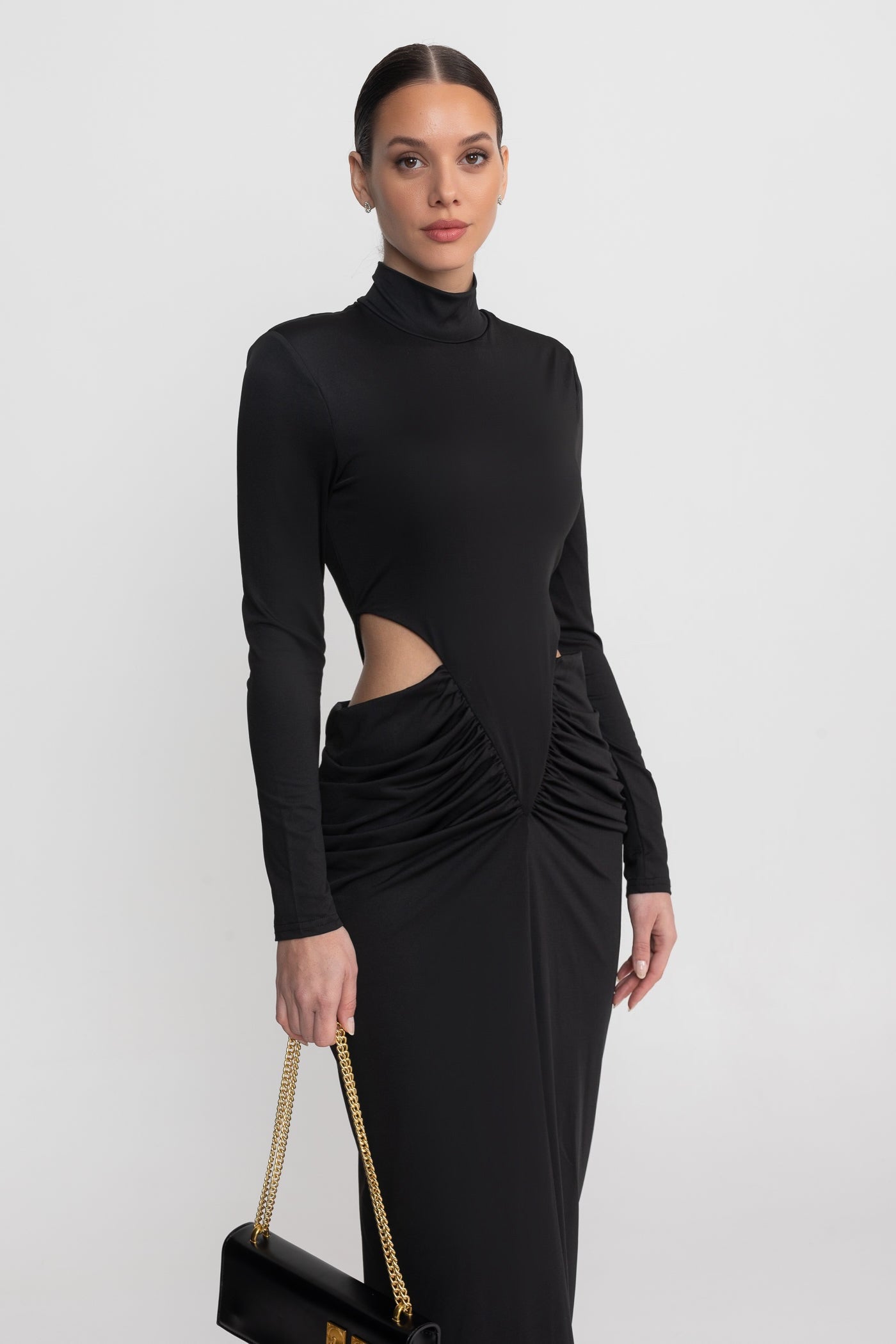 Robe Maxi à Col Haut avec Manches Longues et Détail Découpe à la Taille - Noir
