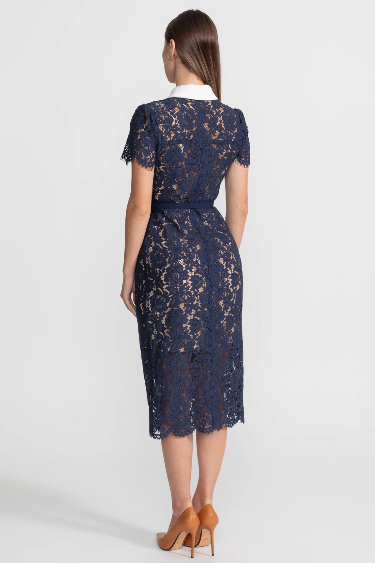 Robe Midi en Dentelle Florale avec Col Tailleur et Taille Ceinturée - Bleu Marine