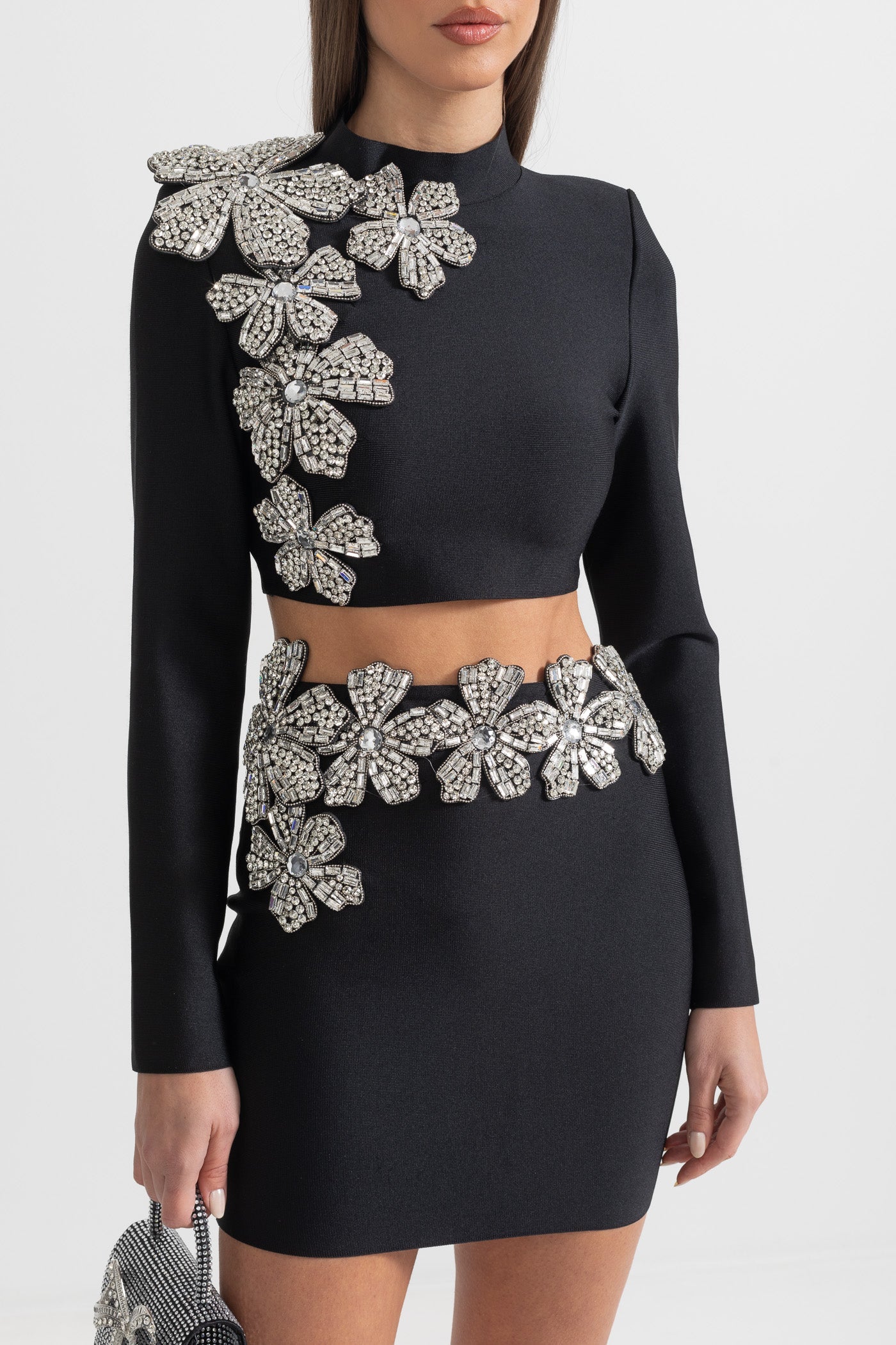 Ensemble 2 pièces avec accent de fleur en diamant, composé d'un haut à manches longues et d'une mini-jupe - Noir