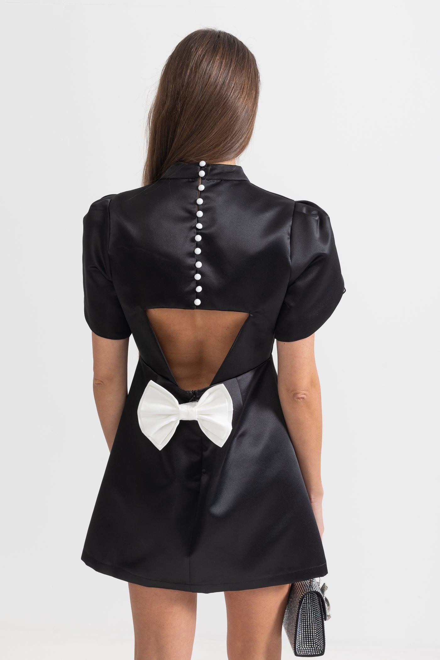 Robe mini élégante avec découpe au dos et nœud - Noir