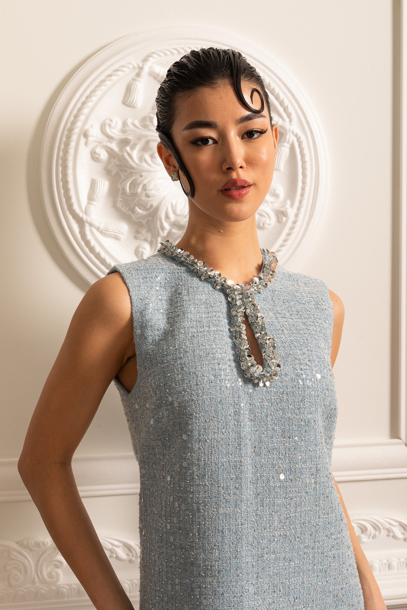 Textured Sleeveless Mini Dress With Sparkling Collar Details - Blue