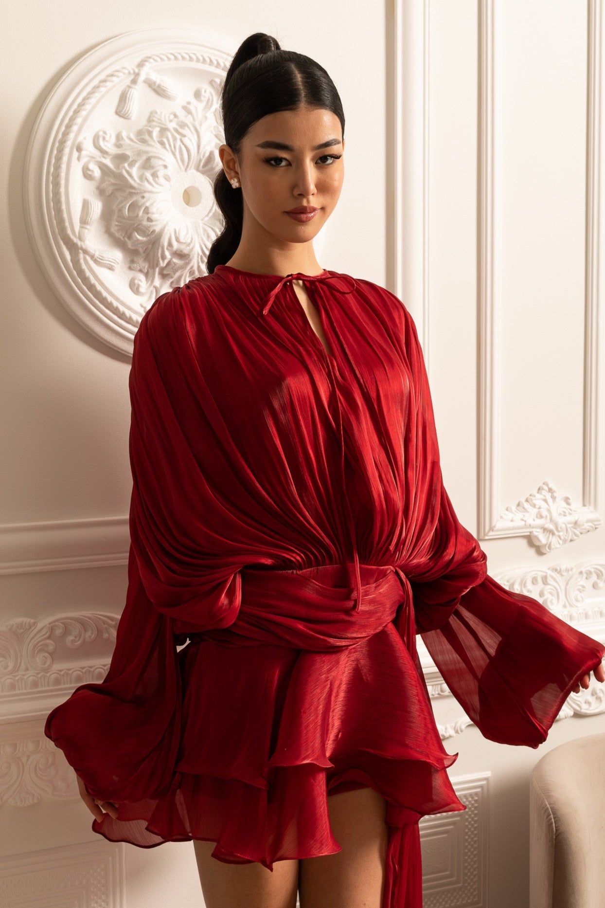 Robe longue drapée à manches longues avec mini-jupe et ceinture froncée - Rouge