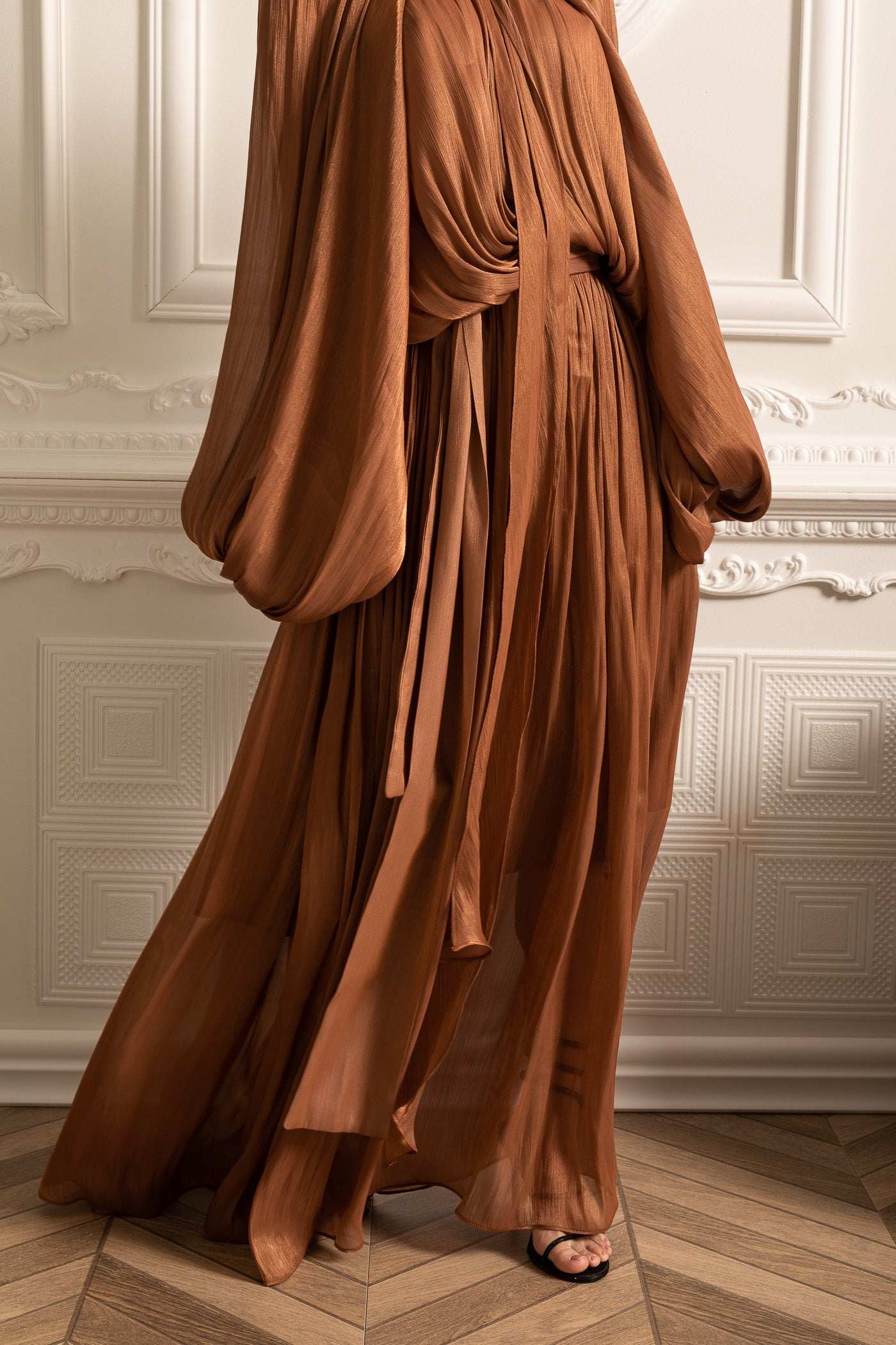 Elegant Gown With Voluminous Sleeves And Flowing Silhouette - Brown