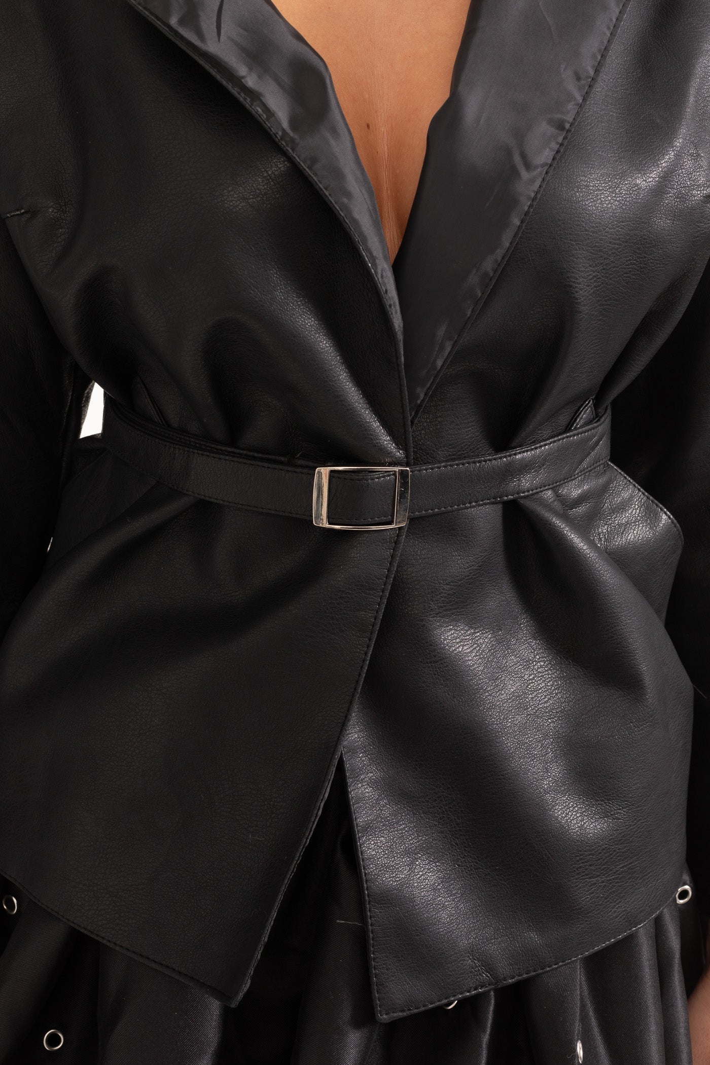Veste en cuir vegan avec ceinture de taille ajustable - Noir