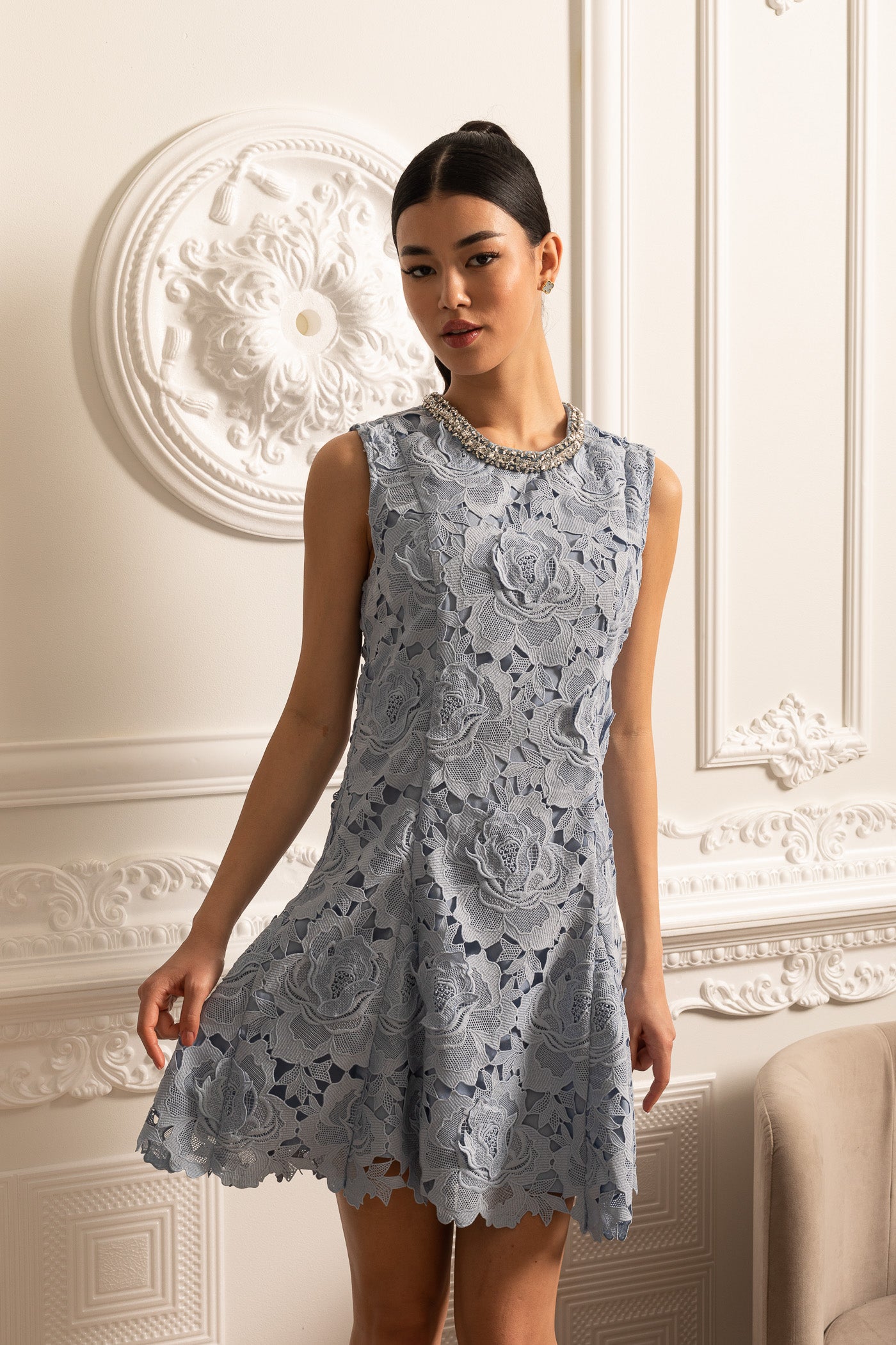 Floral Pattern Lace Mini Dress With Sparkling Neckline - Blue