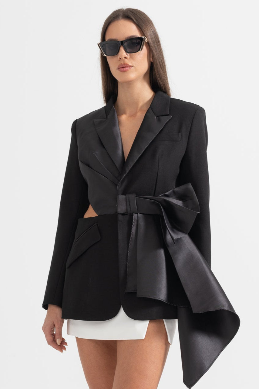 Blazer asymétrique exquis avec découpe au dos - Noir