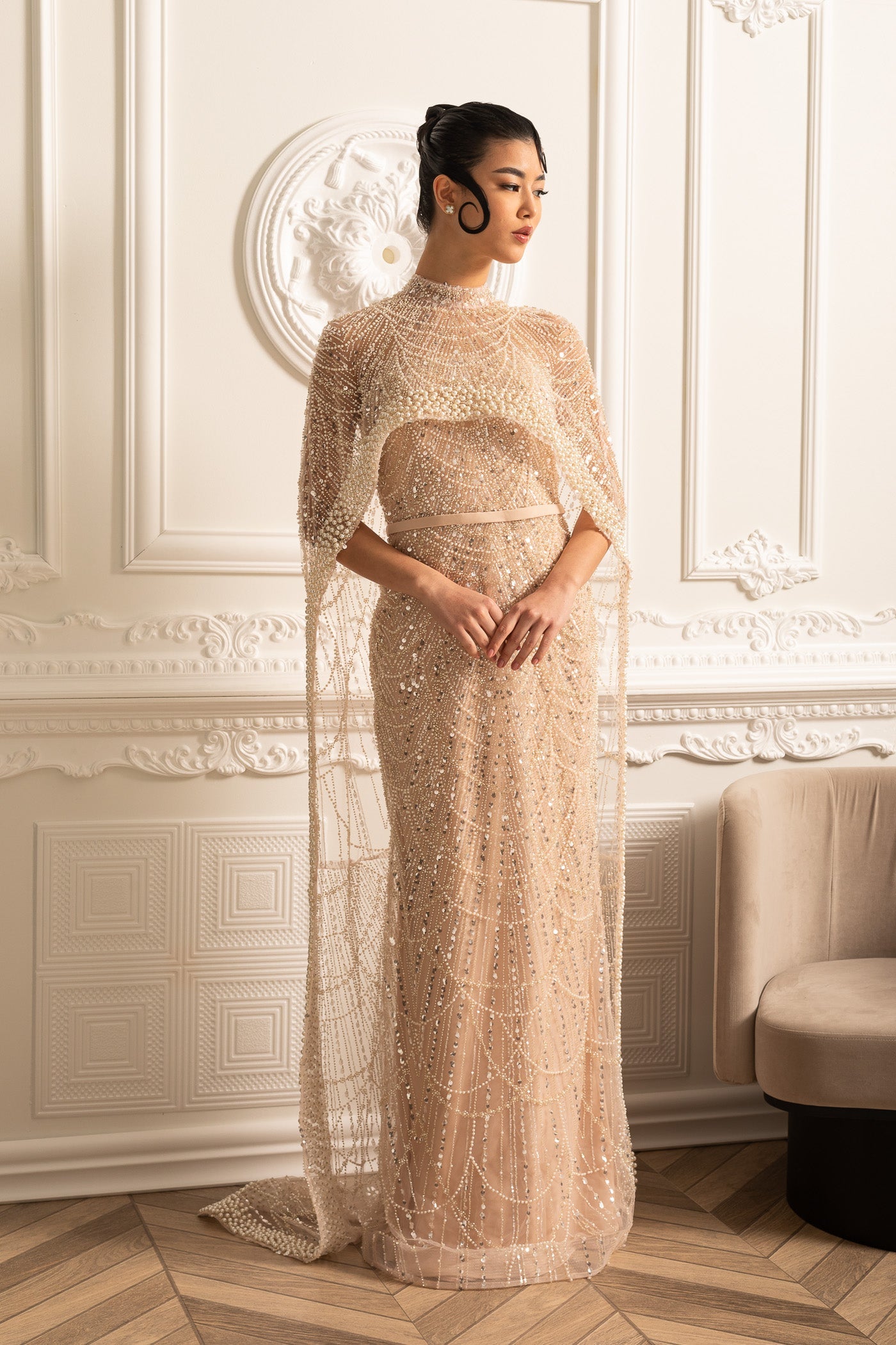 Robe Glamour Ornée de Perles avec Voile Détachable - Beige