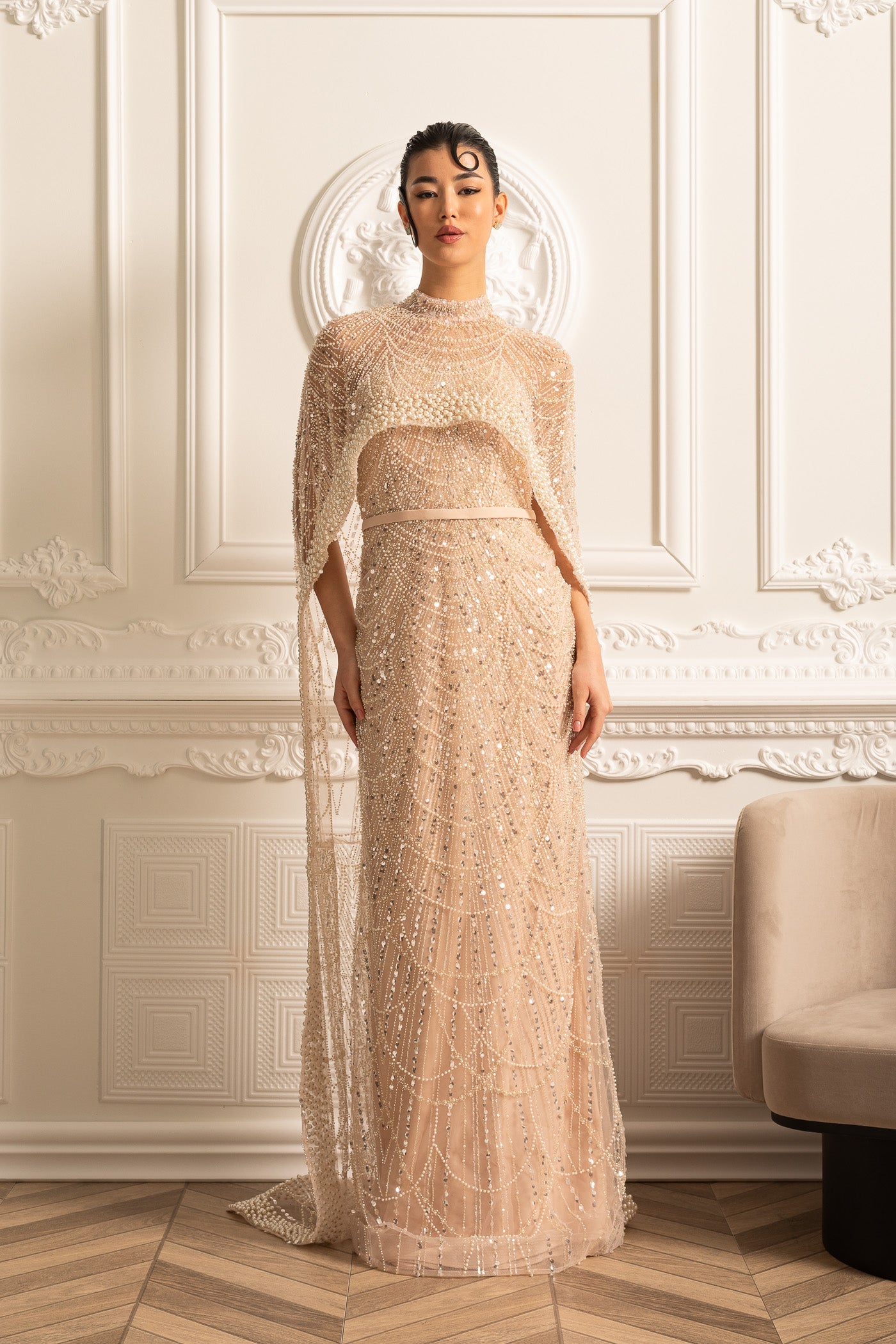 Robe Glamour Ornée de Perles avec Voile Détachable - Beige