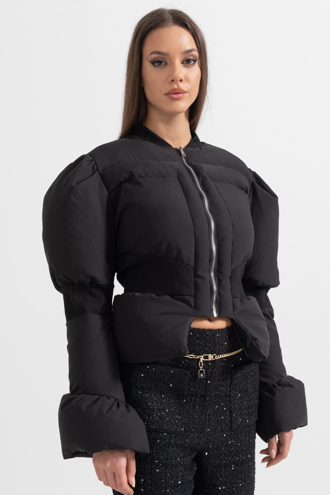 Veste matelassée courte avec taille cintrée - Noir