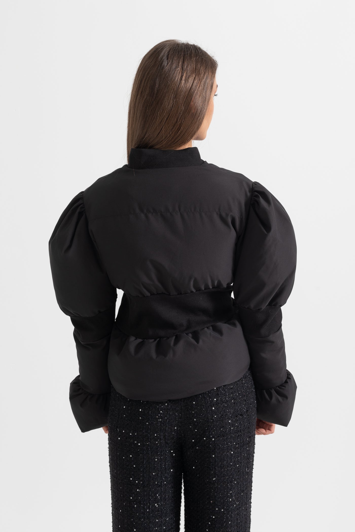 Veste matelassée courte avec taille cintrée - Noir