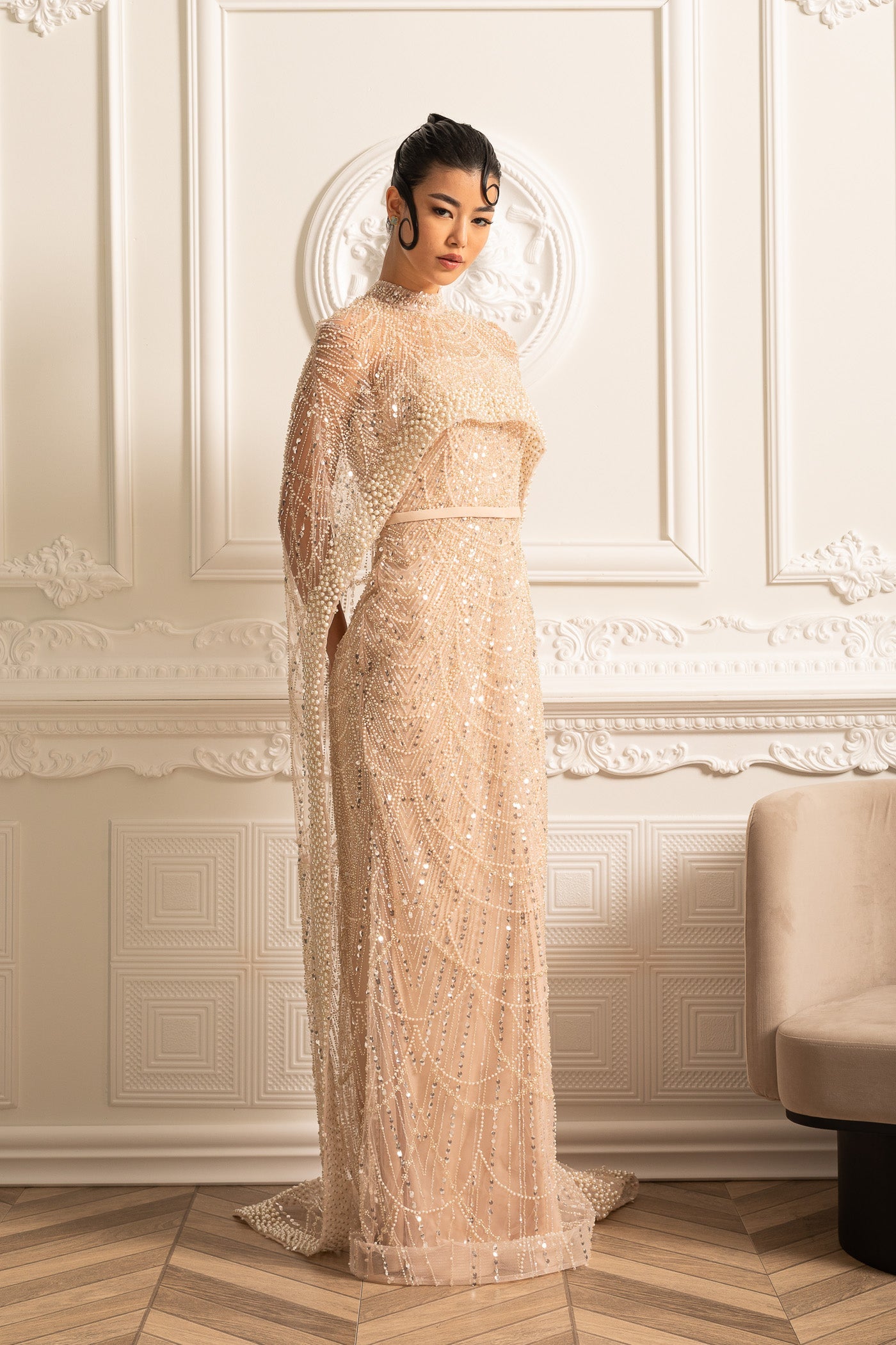 Robe Glamour Ornée de Perles avec Voile Détachable - Beige