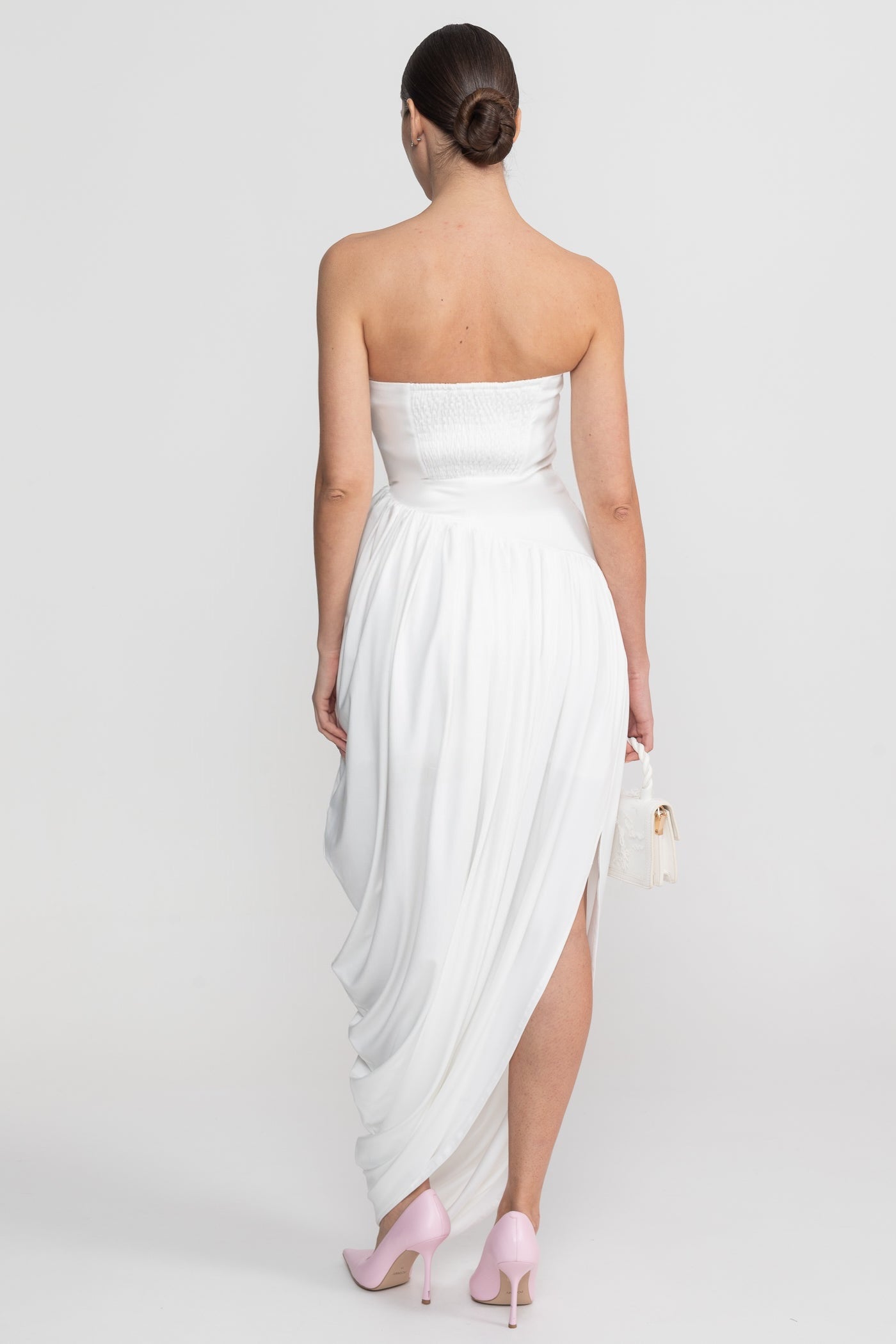 Robe longue bustier avec jupe drapée asymétrique - Blanc