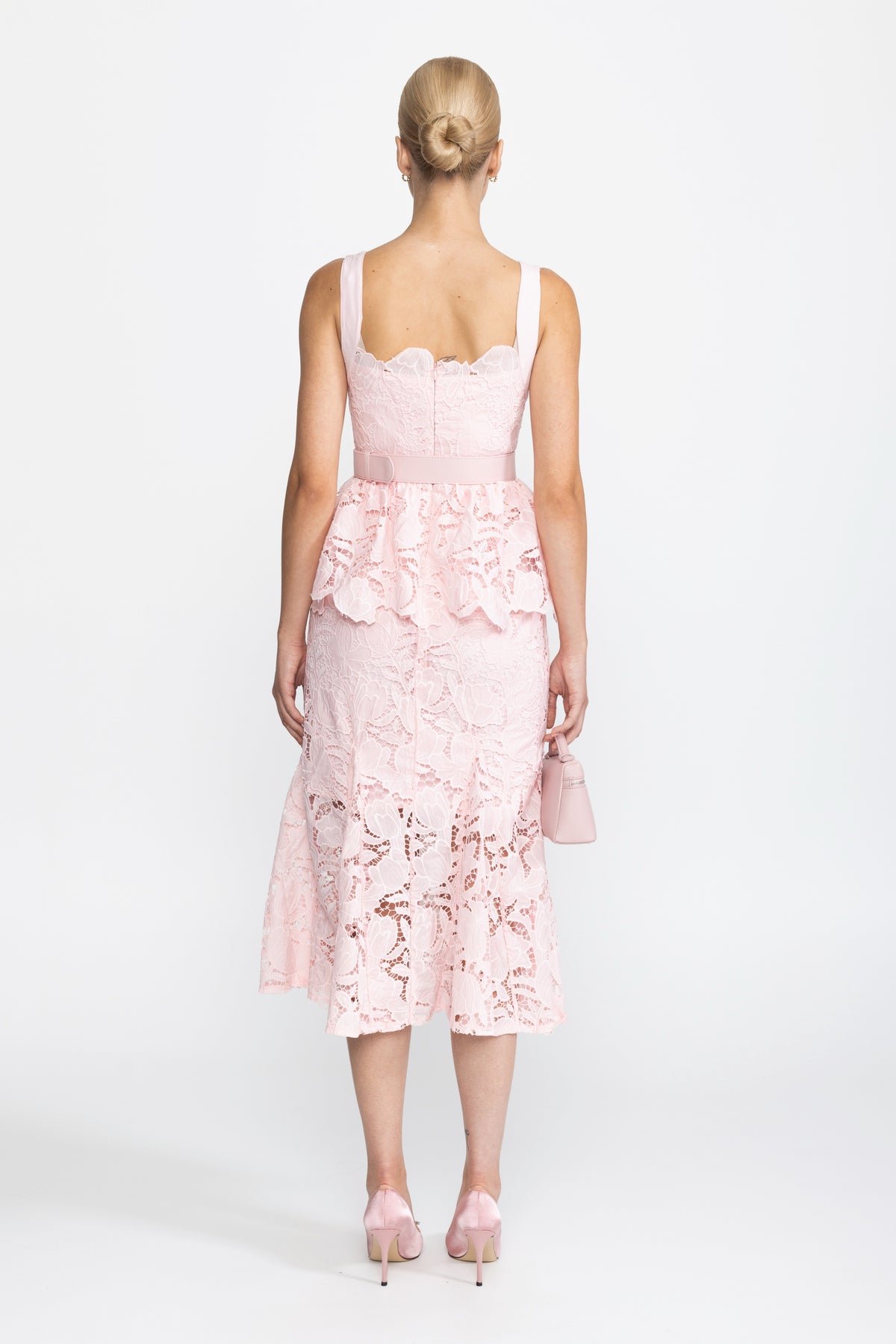 Robe midi à basque en dentelle guipure - Rose
