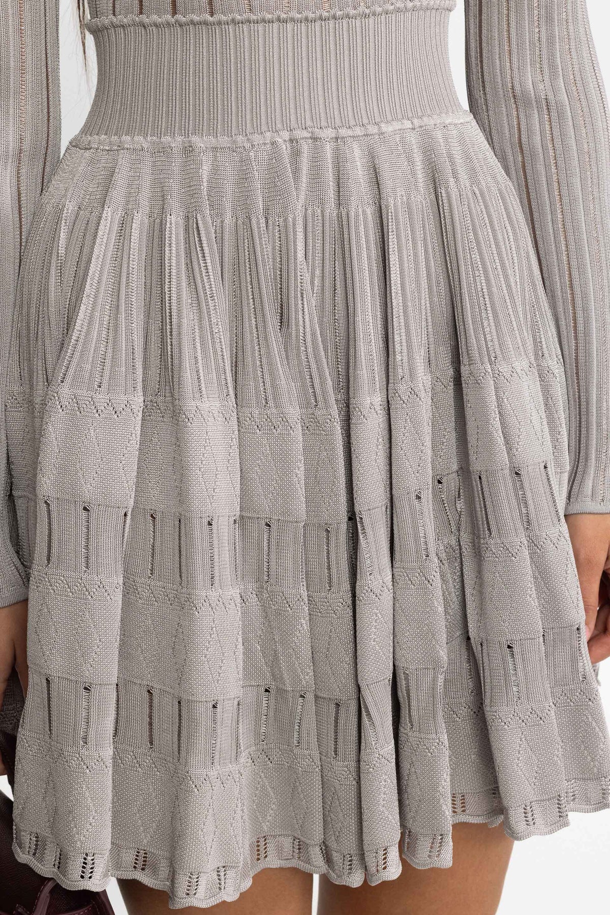 Robe patineuse mini à encolure dégagée en maille ajourée - Gris