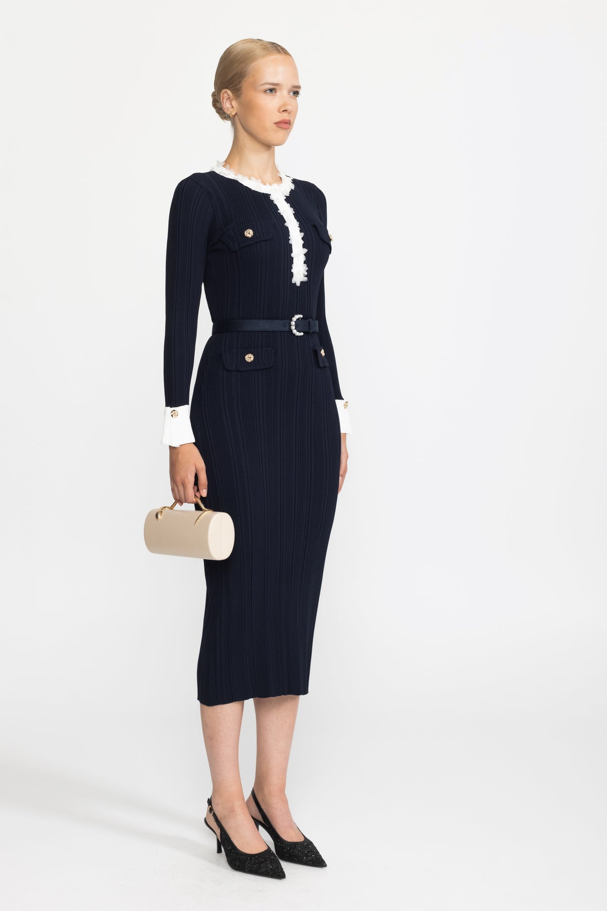 Robe midi ceinturée en maille côtelée avec bordure à volants en organza - Bleu marine