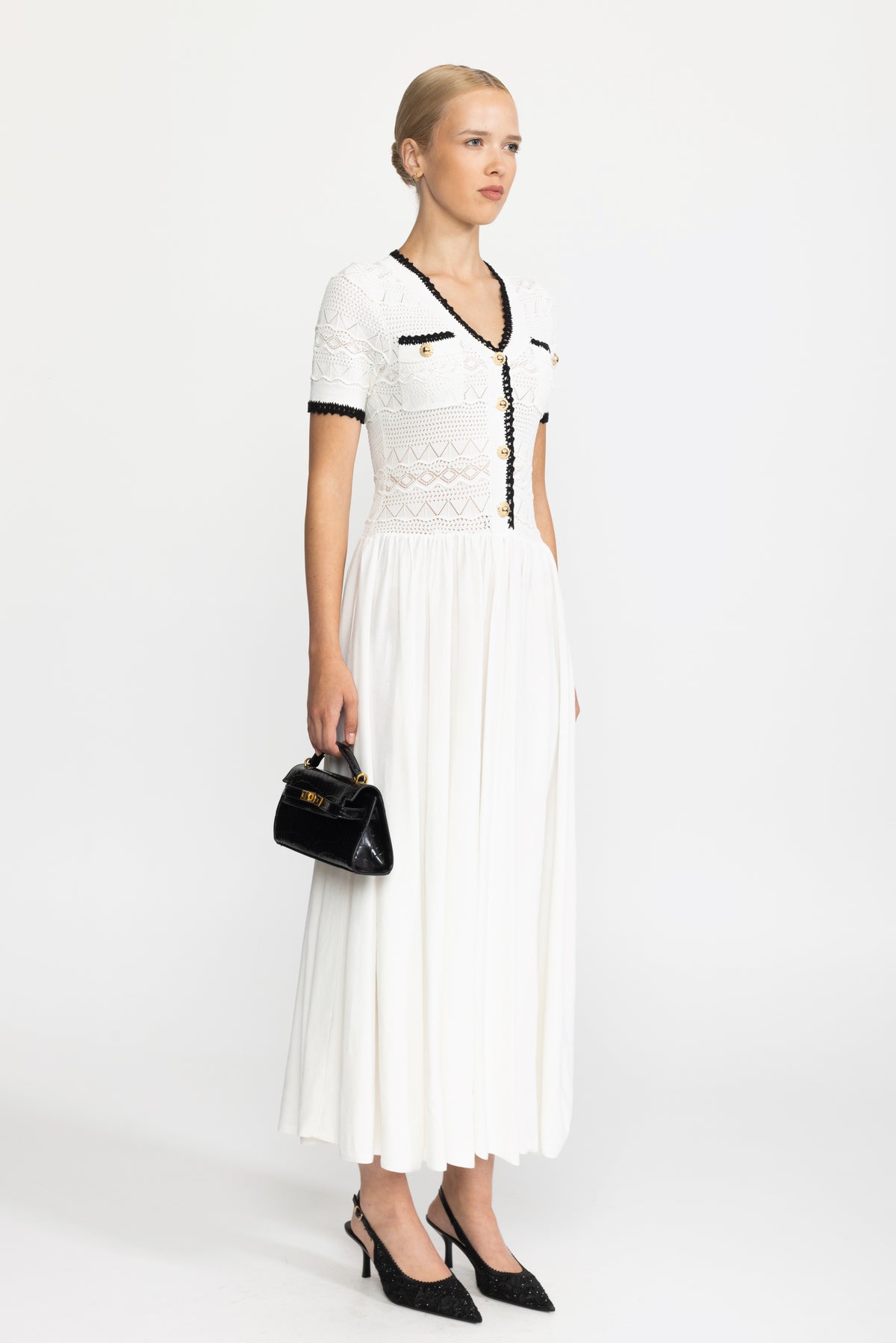 Robe longue ceinturée à corsage en maille pointelle - Blanc