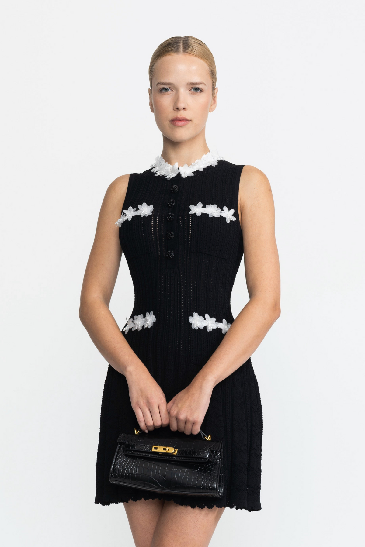 Mini-robe en maille pointelle avec bordure fleur en organza - noir