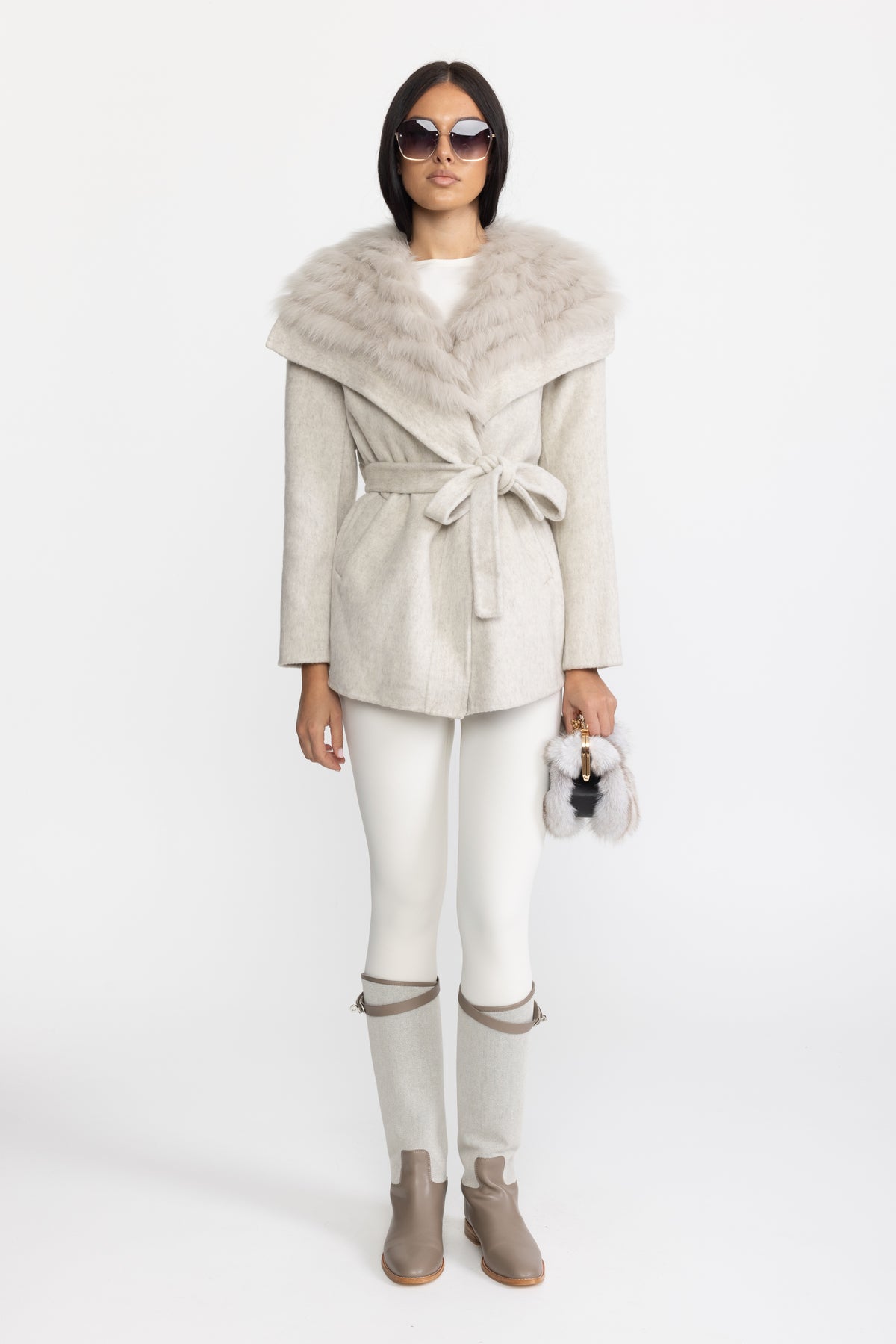 Manteau en laine avec col en fourrure oversize et ceinture - Gris clair