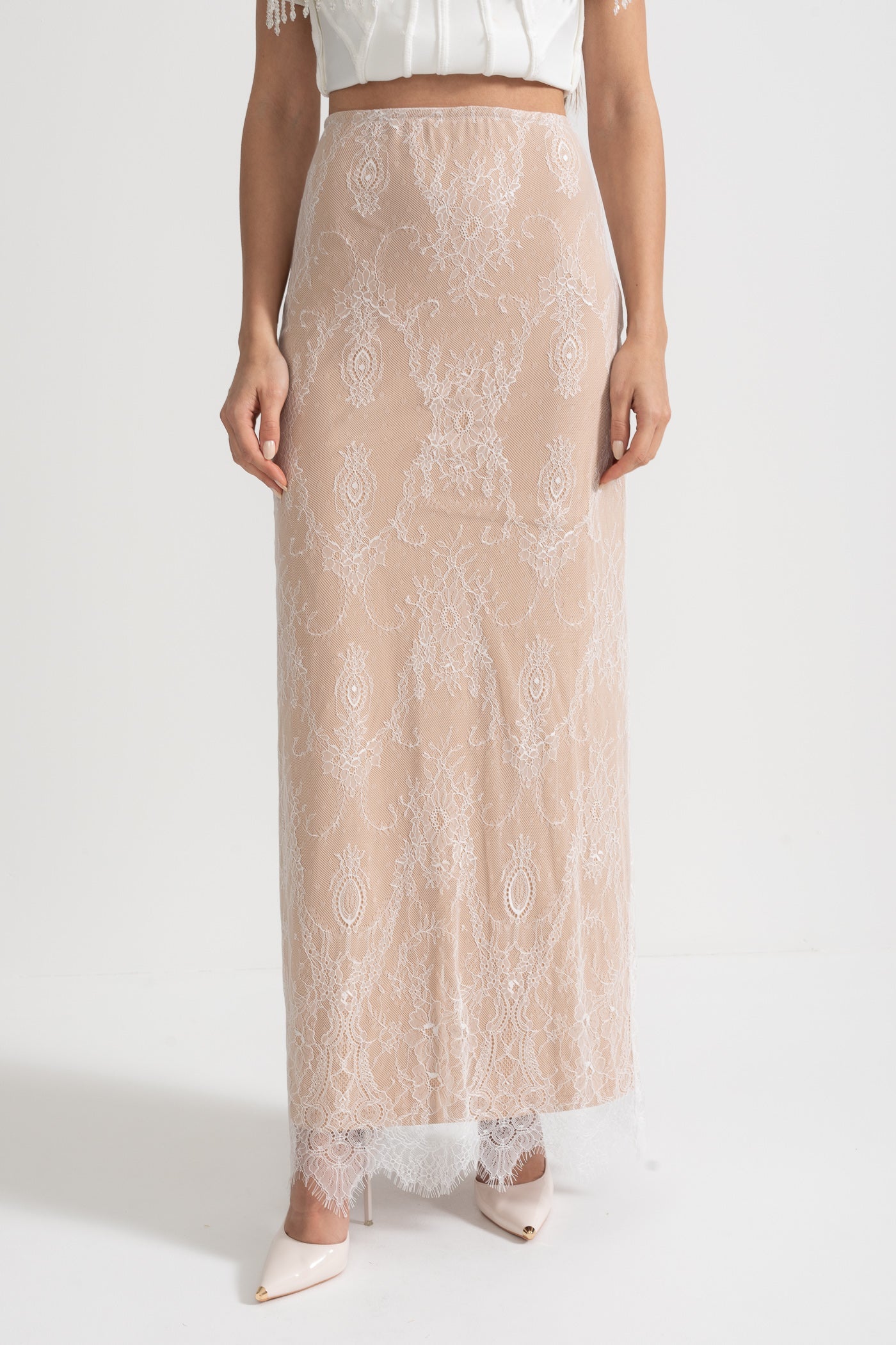 Robe Corset Élégante avec Haut Corset et Jupe Maxi Transparente Nude - Blanc