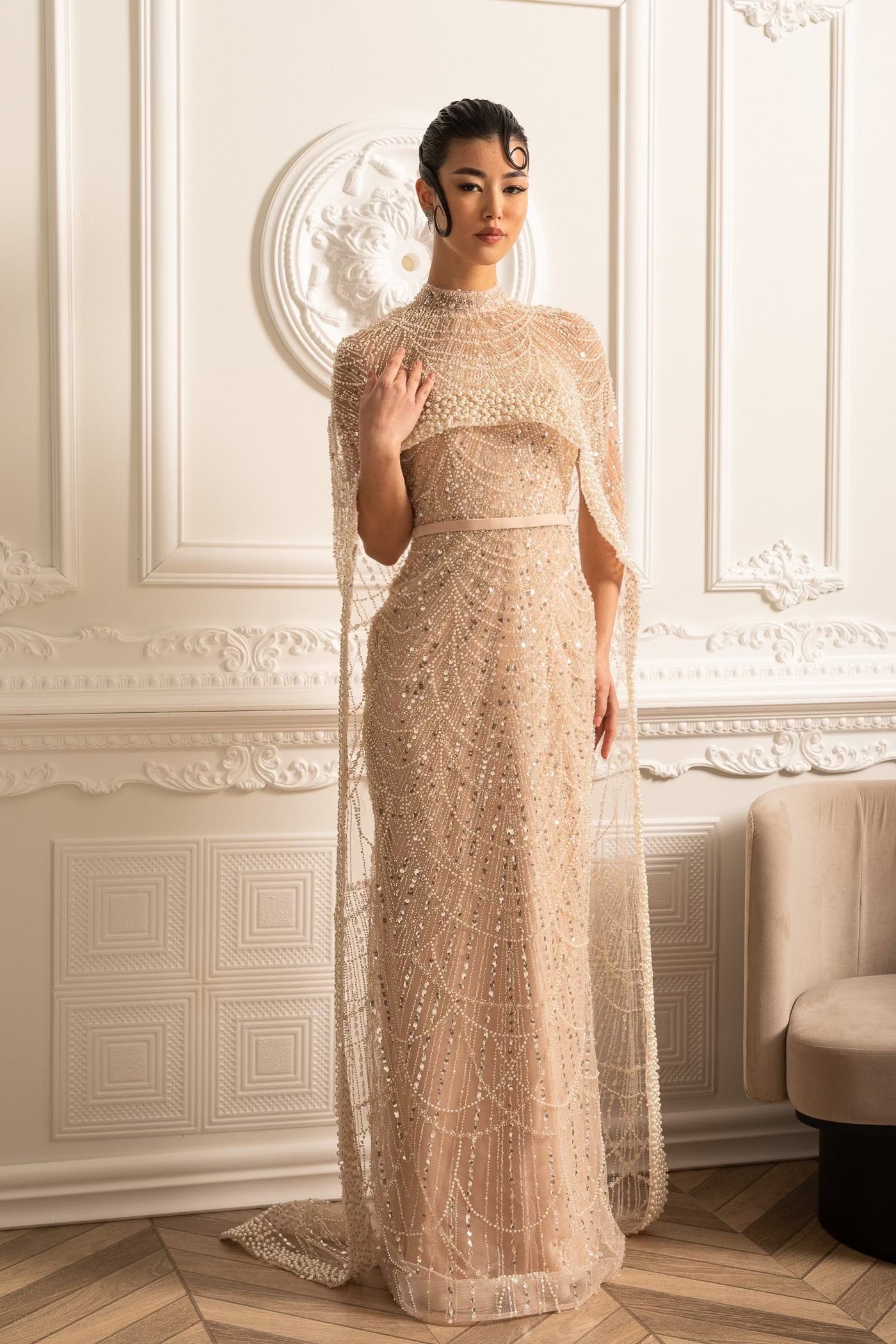 Robe Glamour Ornée de Perles avec Voile Détachable - Beige