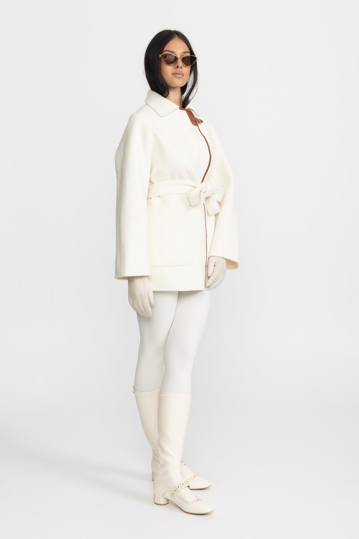 Veste en laine ceinturée à finitions en similicuir - Blanc cassé