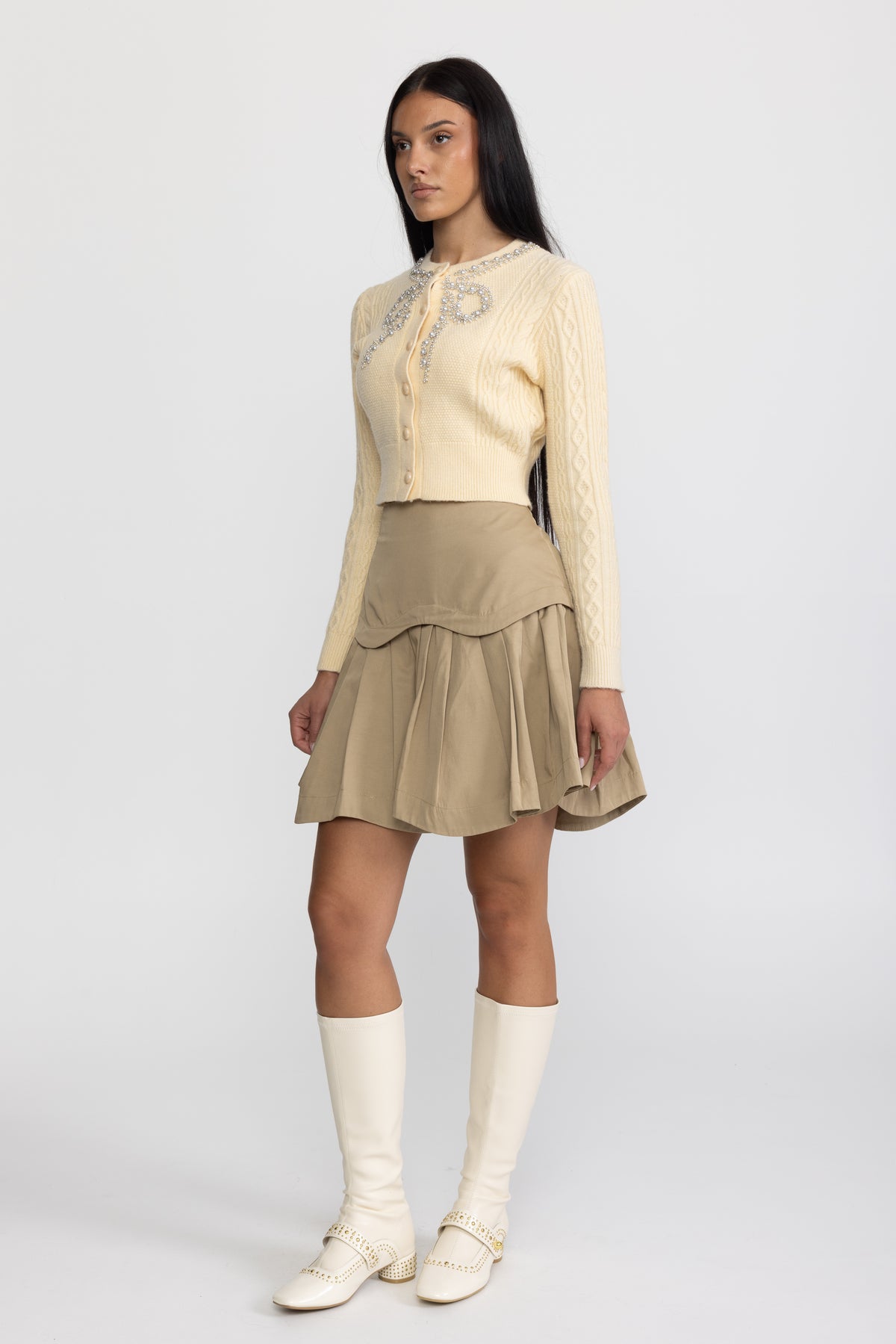 Cardigan en maille torsadée orné d’un nœud perlé - Jaune