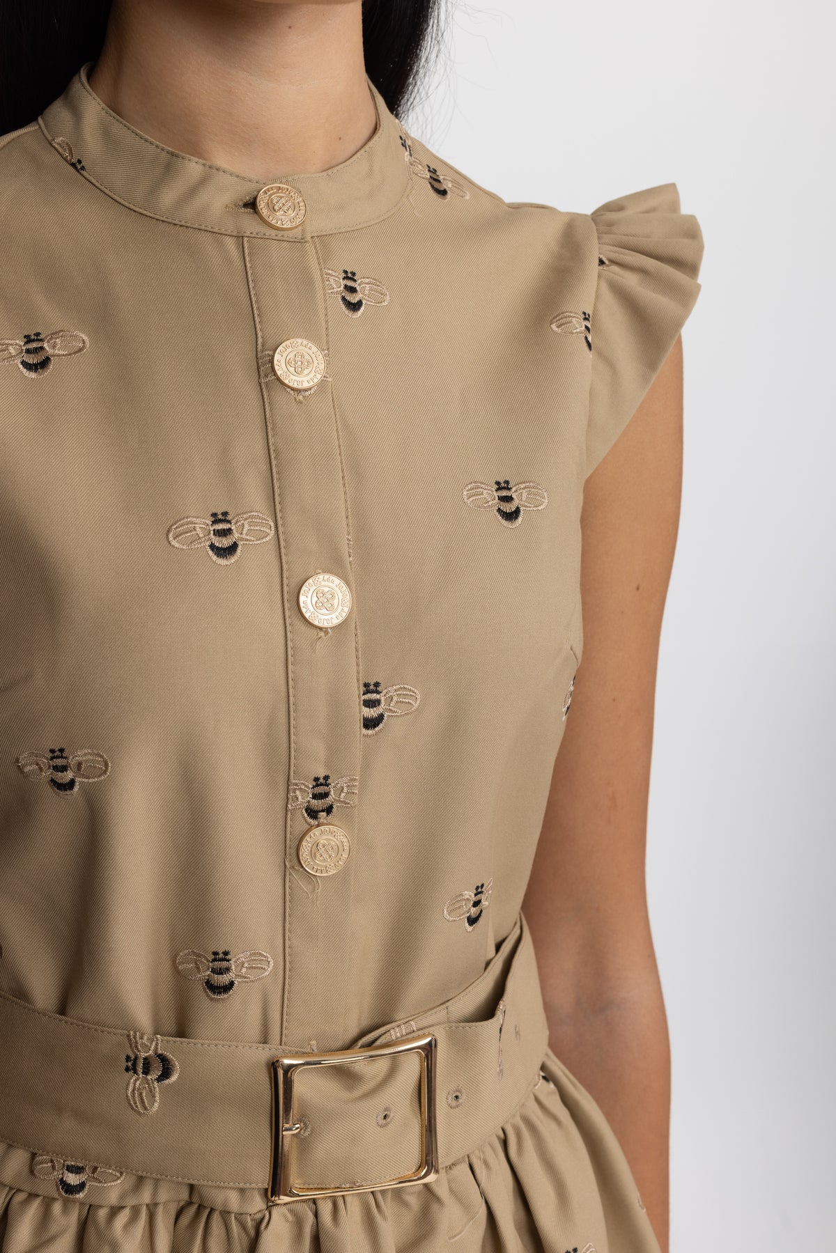 Robe mini en coton brodé d’abeilles avec ceinture - kaki