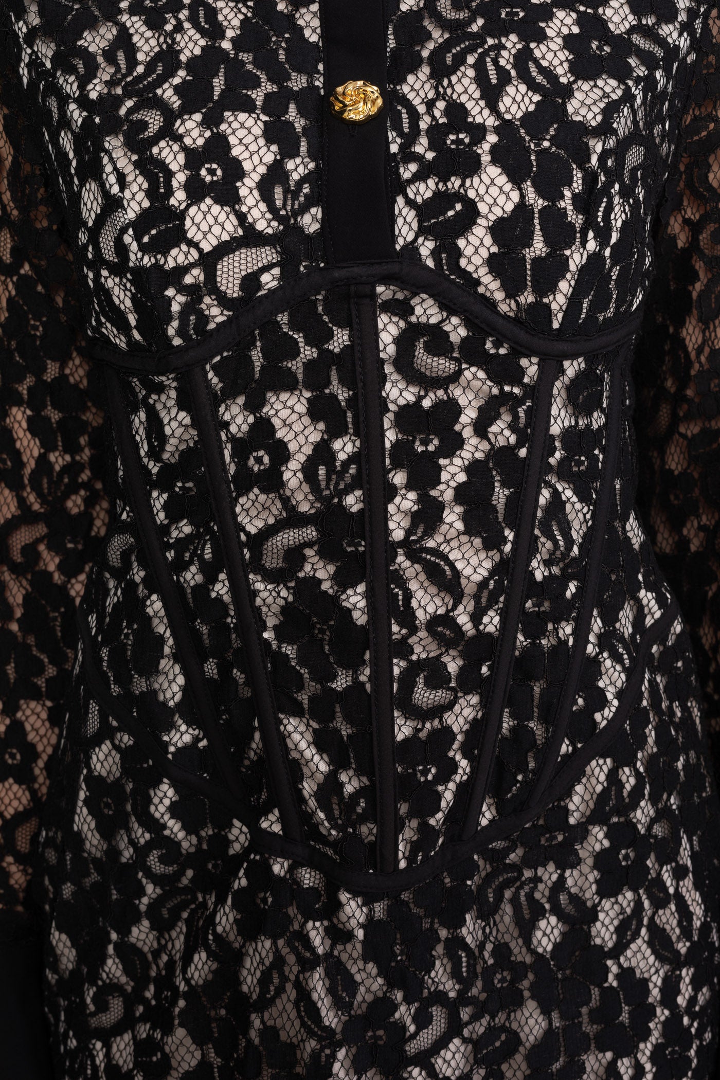 Robe mini en dentelle à manches longues avec ourlet festonné - Noir