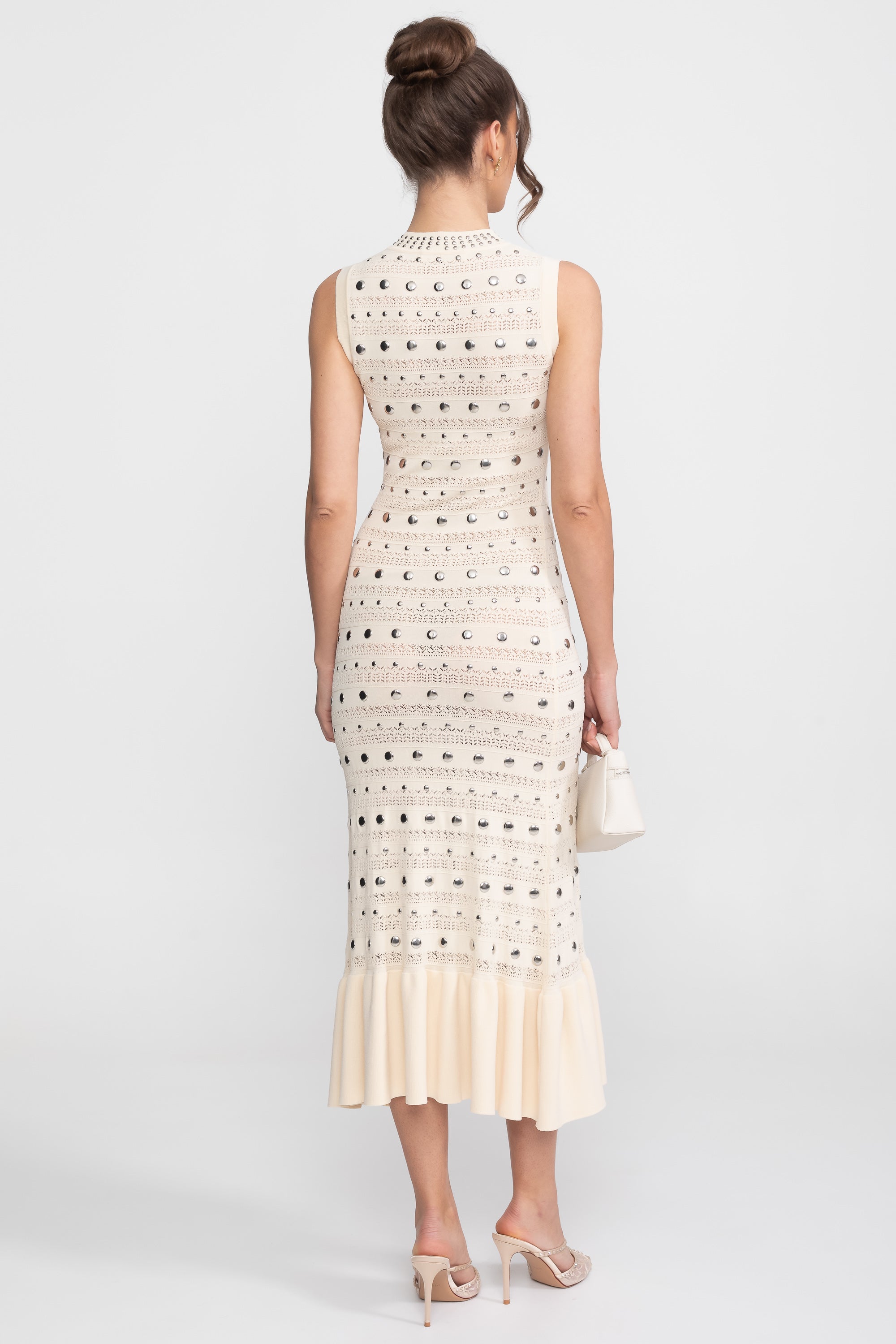 Robe midi en maille ornée avec col montant et ourlet volanté - Crème