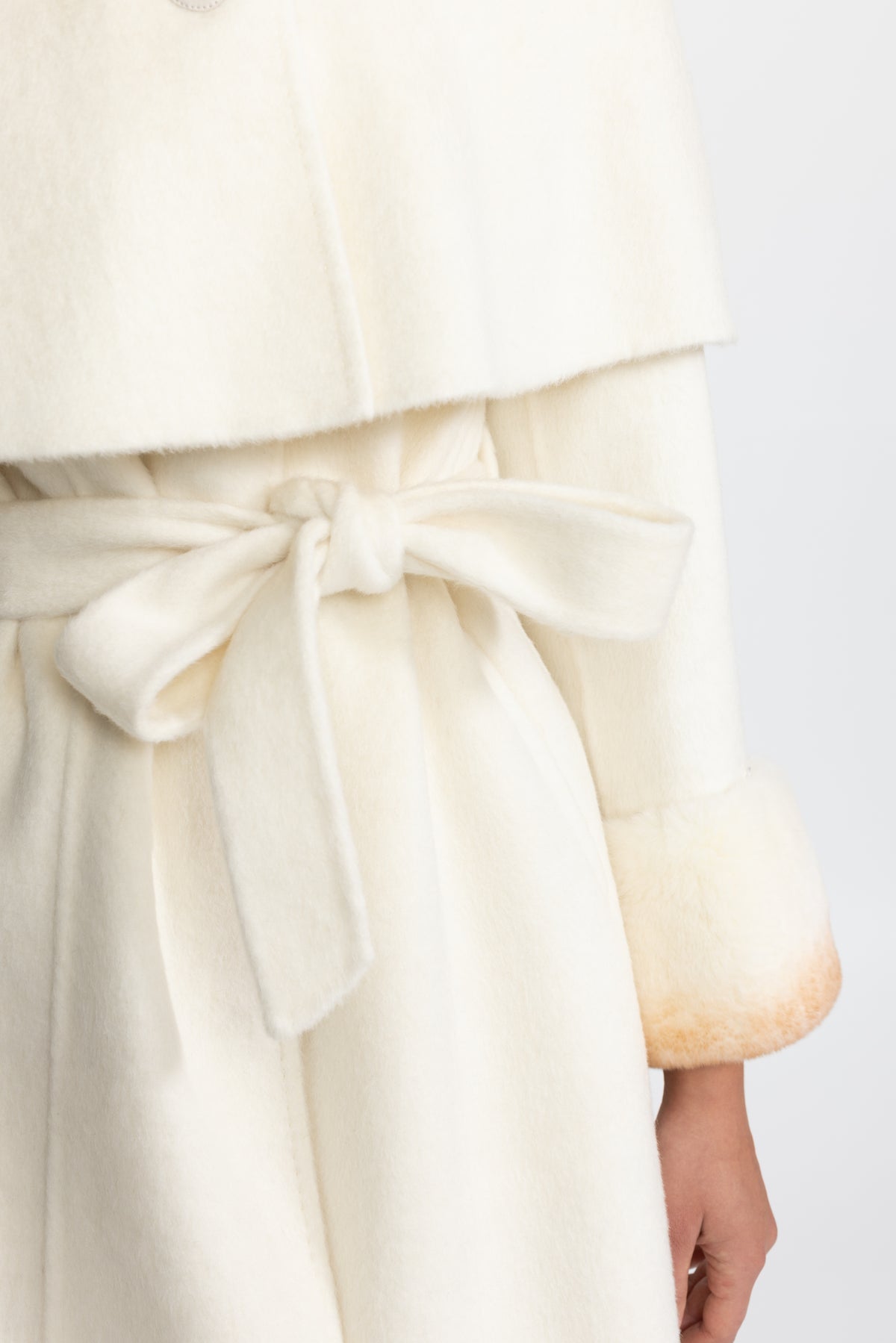 Manteau en laine avec capelet à col en fourrure de lapin Rex - Ivoire